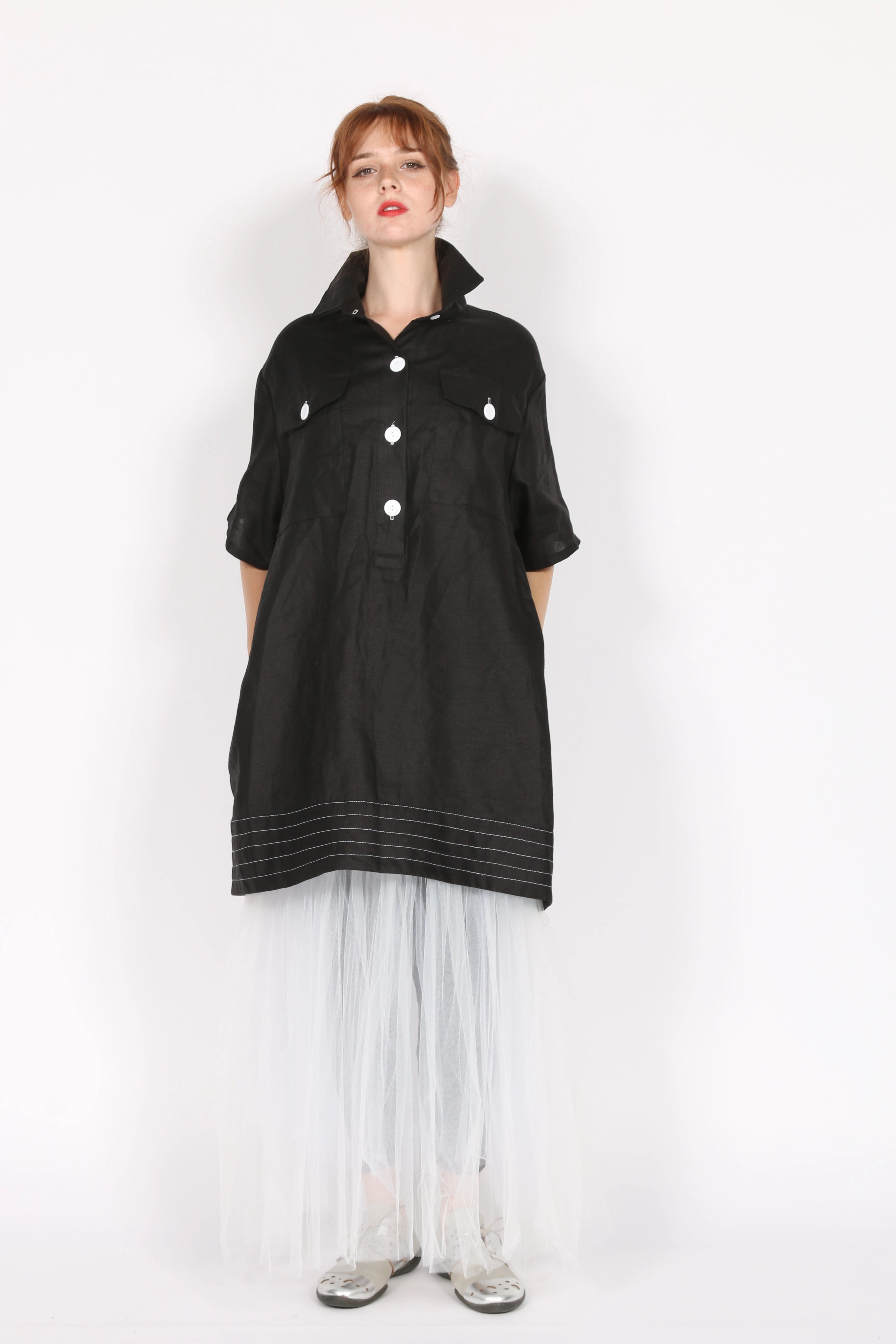 Nu dress Mood Focused Smile Feel