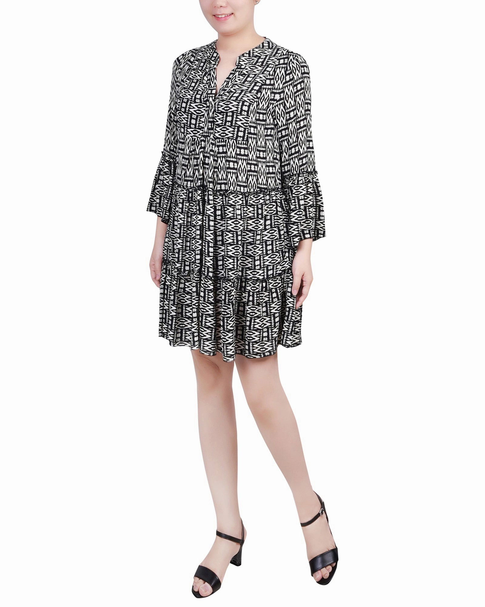 Versatile Comfort Linen Vibe Petite 3/4 Sleeve Tiered Dress