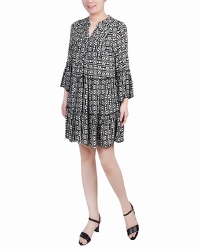 Versatile Comfort Linen Vibe Petite 3/4 Sleeve Tiered Dress