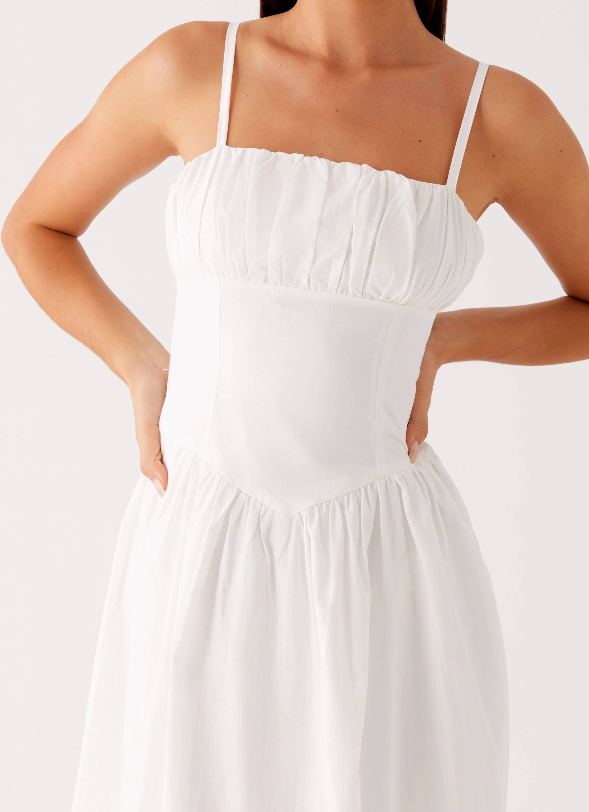 Summer Wardrobe Phillipa Midi Dress - White