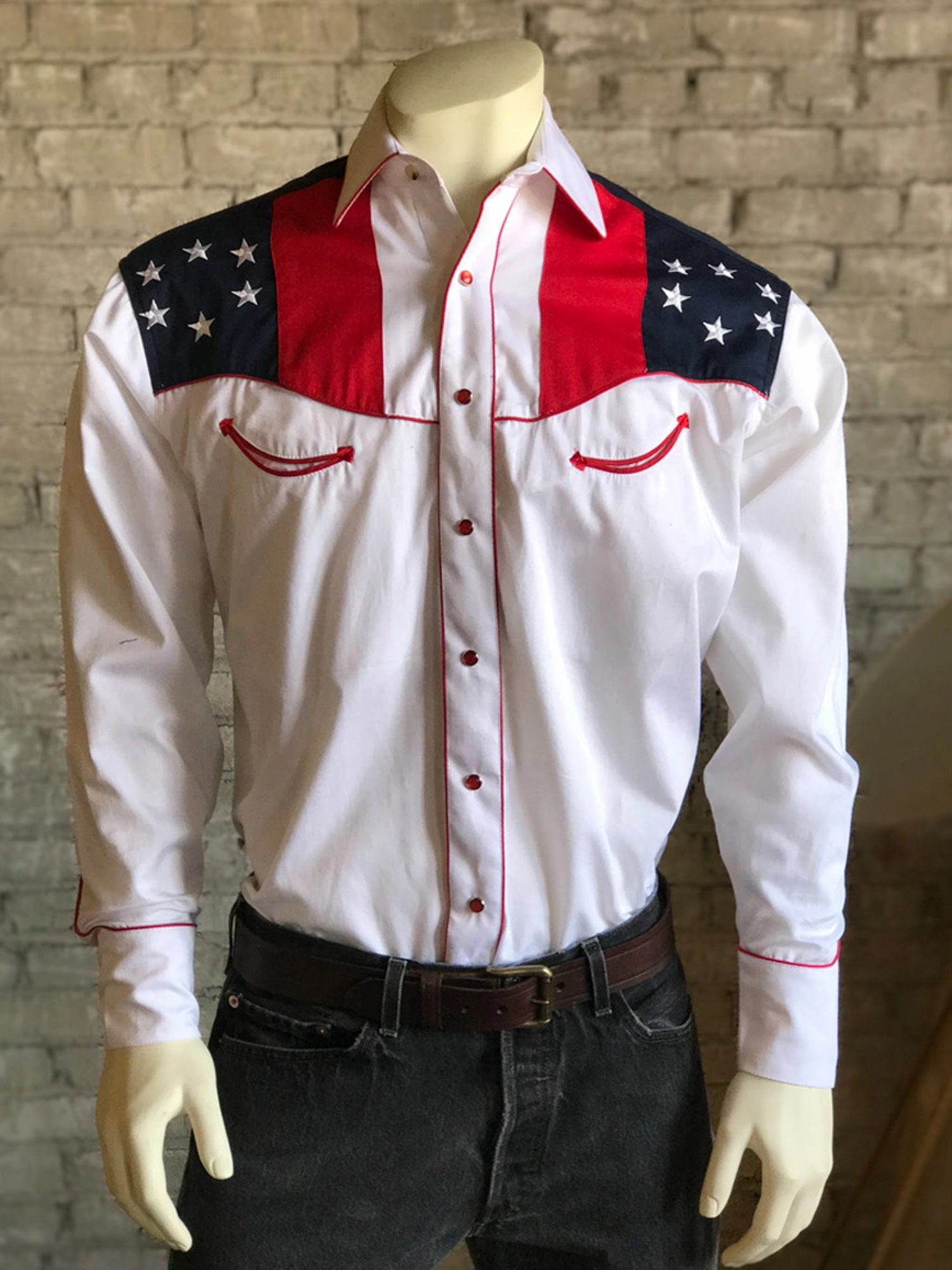 Rockmount Mens Red/White 100% Cotton US Flag & Eagle Western L/S Shirt Winter Retreat