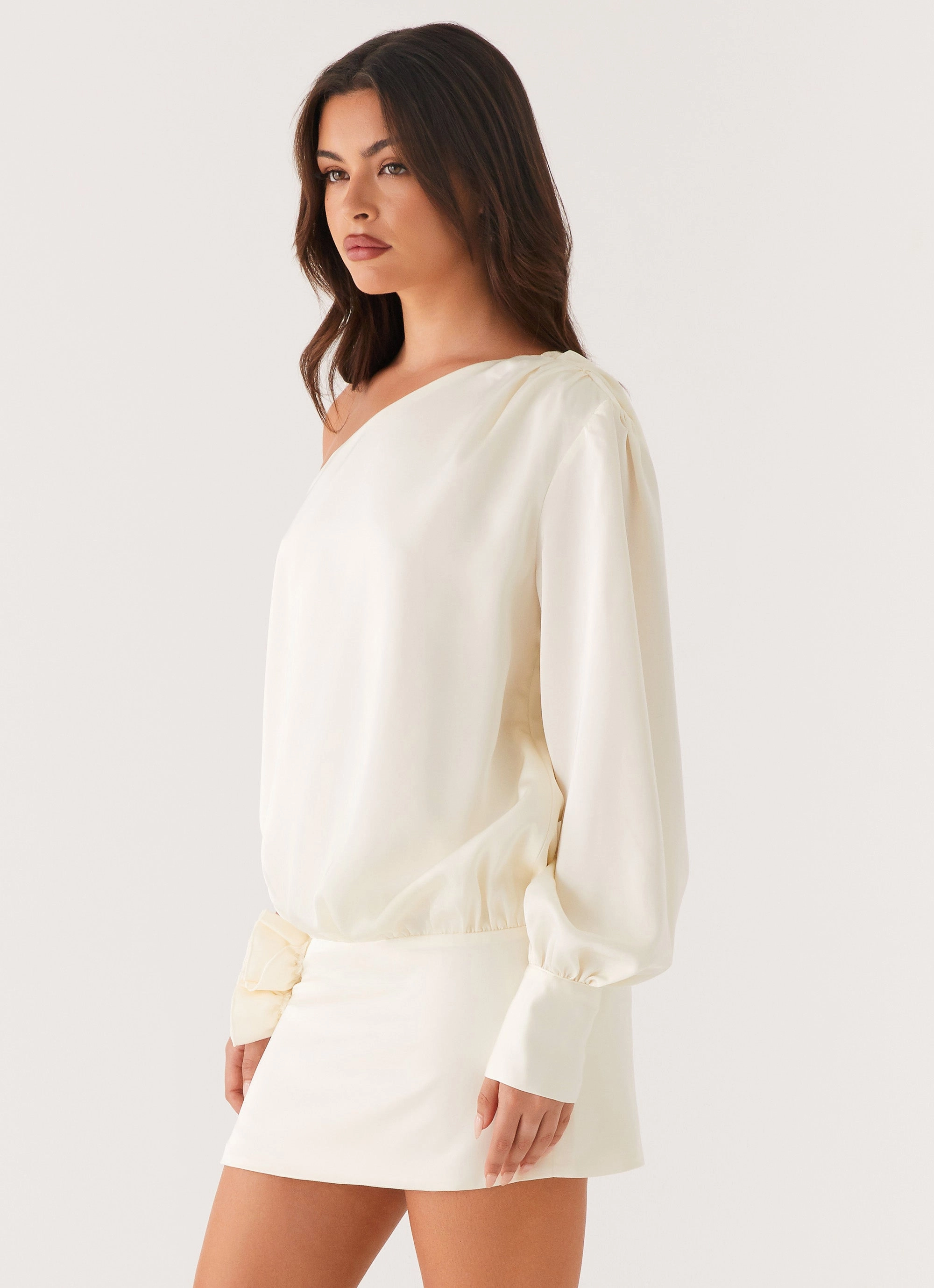 Pippie One Shoulder Mini Dress - Ivory Chic Motion