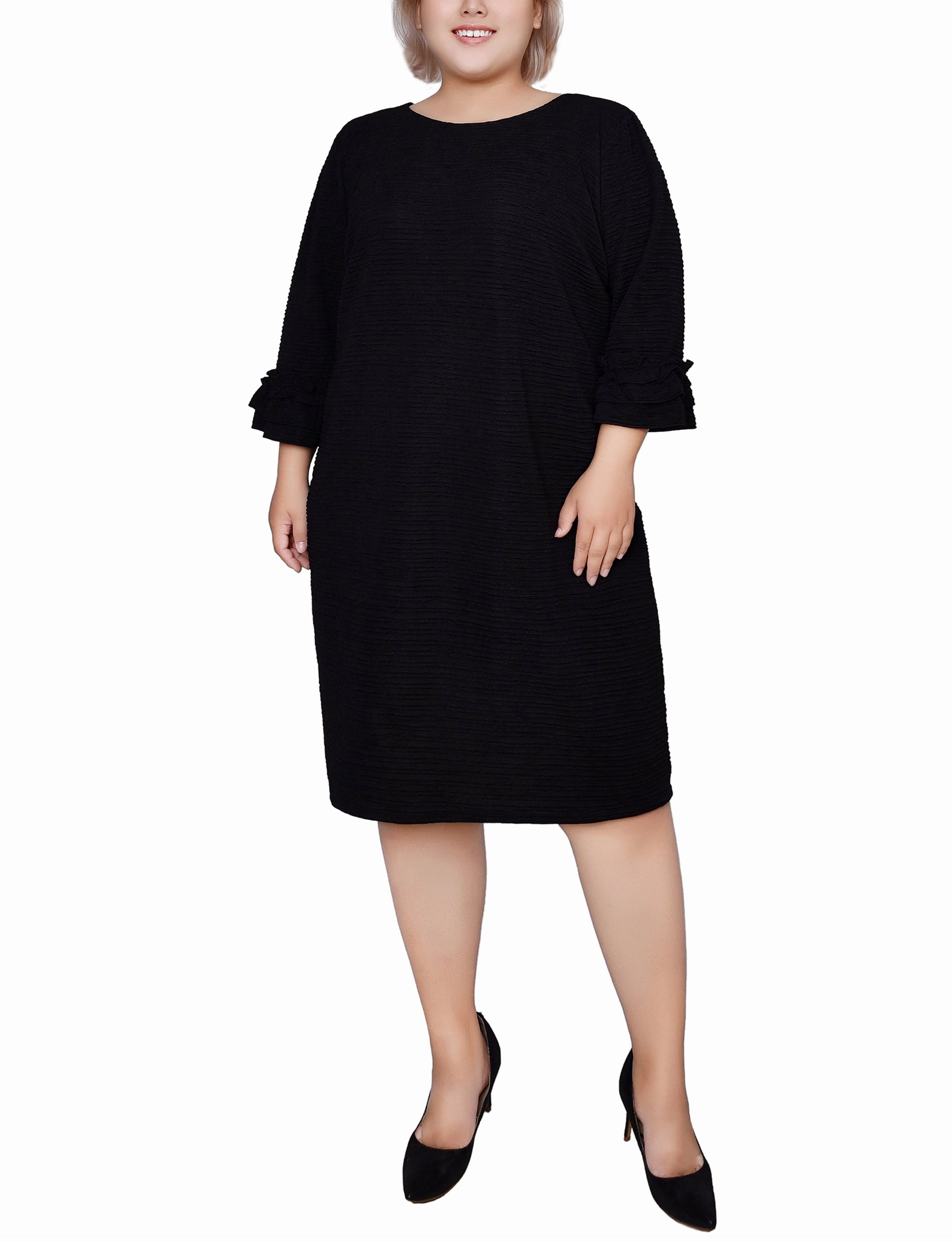 Lounge Moment Bold Cut Plus Size 3/4 Sleeve Textured Knit Dress