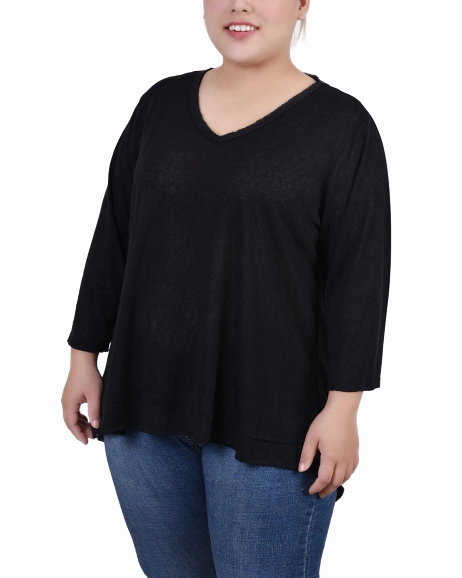 Plus Size 3/4 Sleeve V Neck Top preshrunk