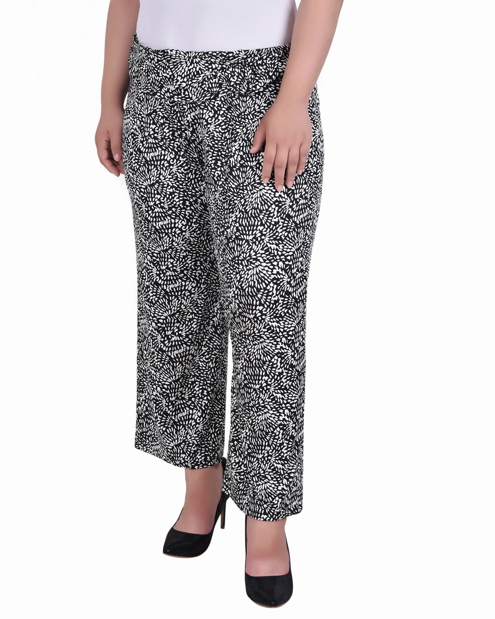 Stretch waistband Plus Size Cropped Pull On Pants With Faux Belt