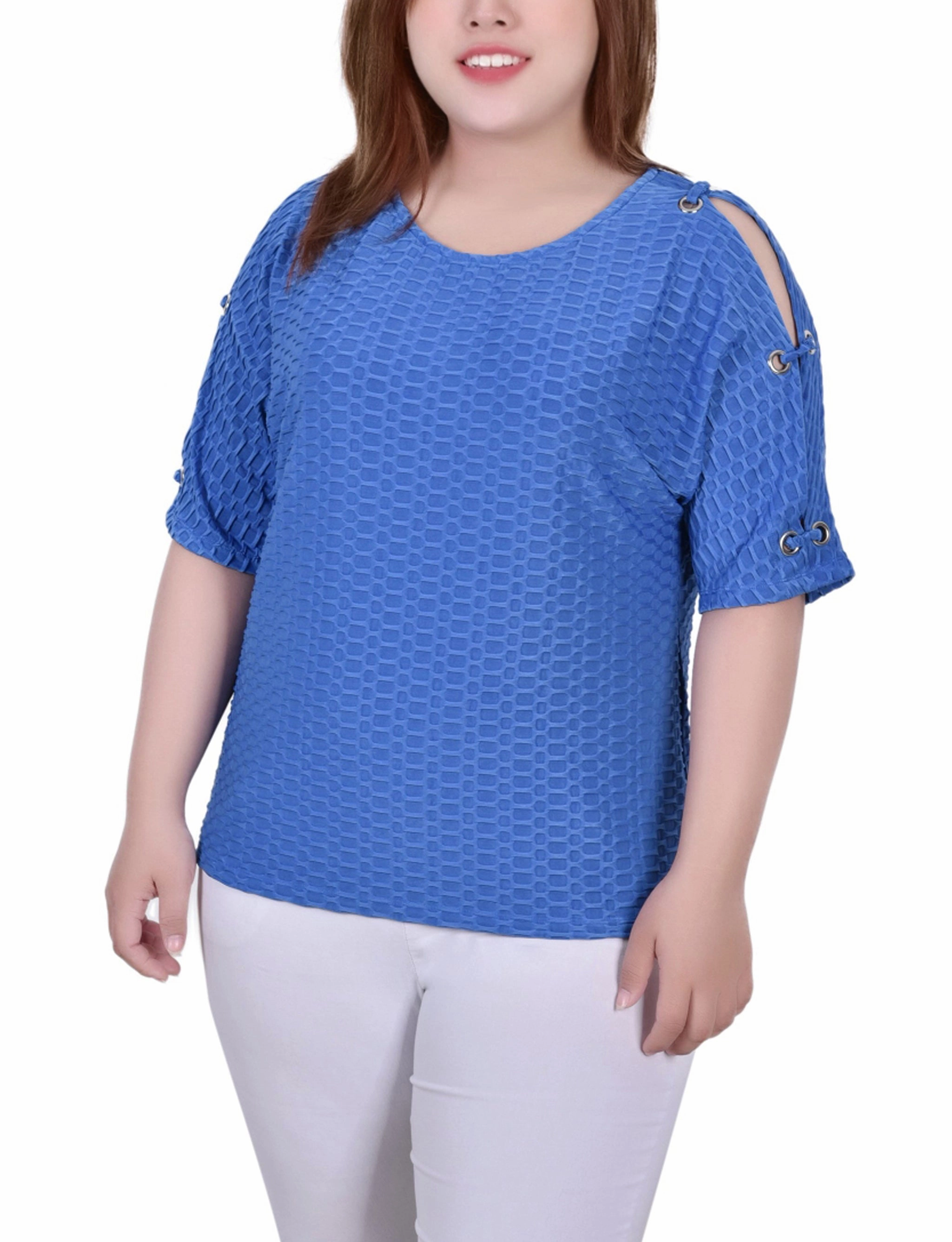 Evening Ready Winter Classic Plus Size Short Sleeve Honeycomb Textured Grommet Top