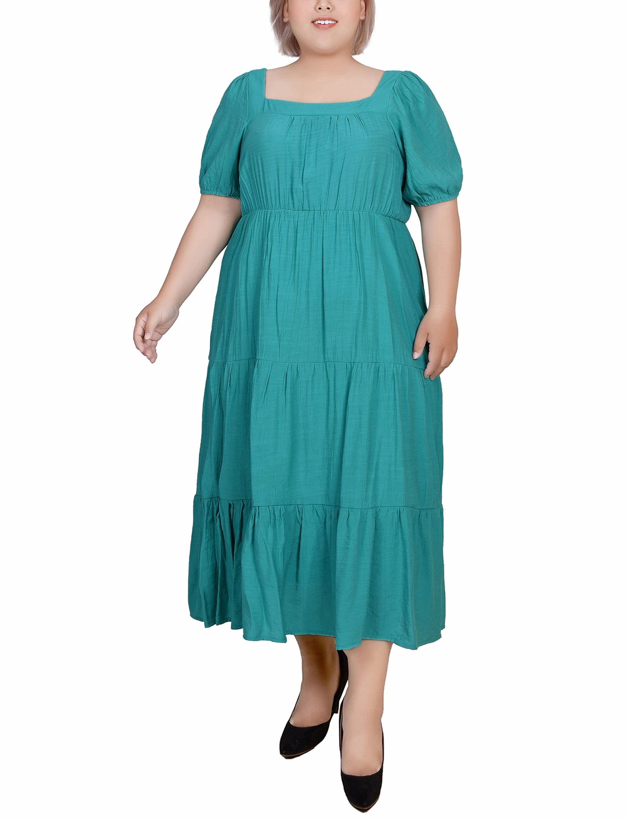Elegant Piece Plus Size Short Sleeve Tiered Midi Dress