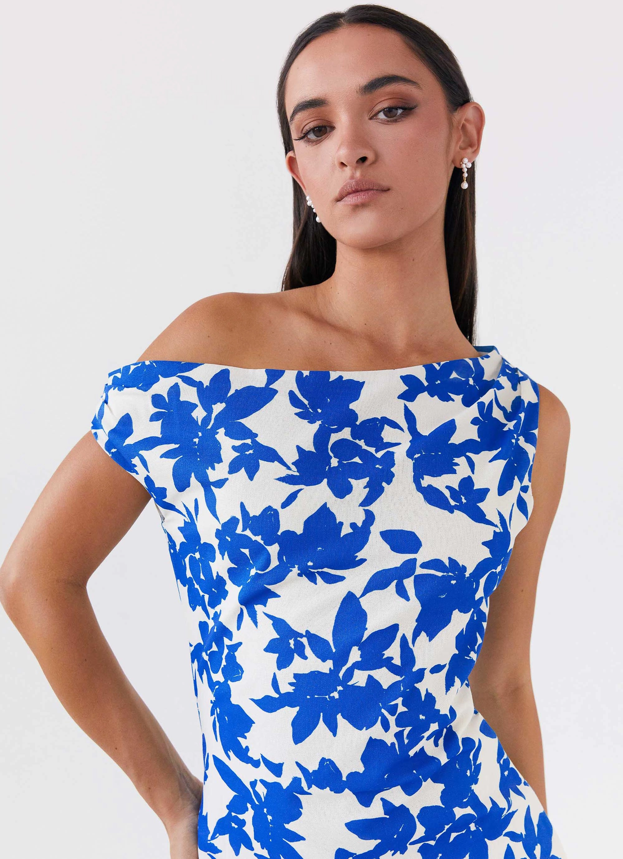 Contrast Stitch Pyper Off Shoulder Maxi Dress - Blue Floral