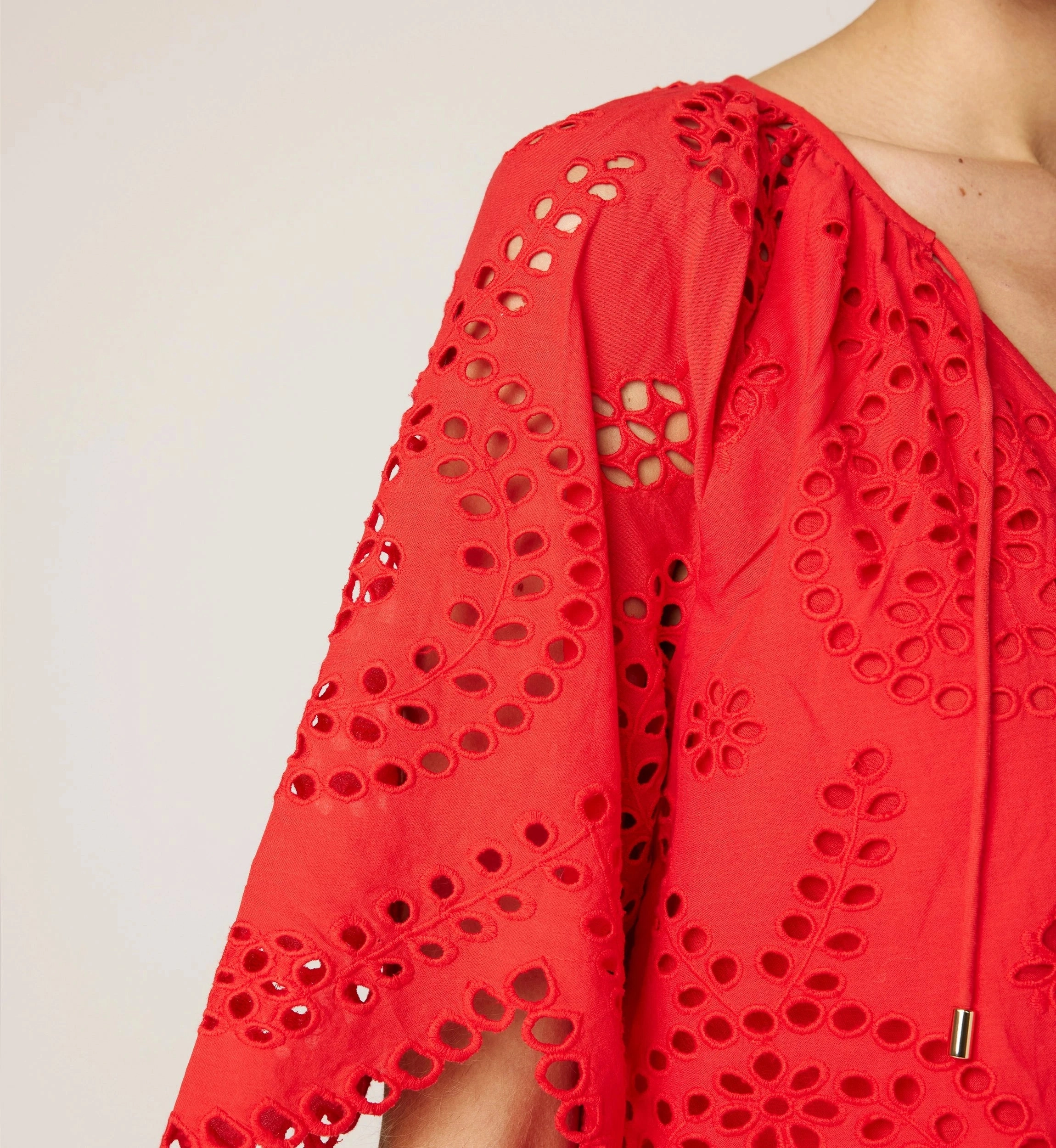 Lulu Blouse | Poppy Red Chic Tee