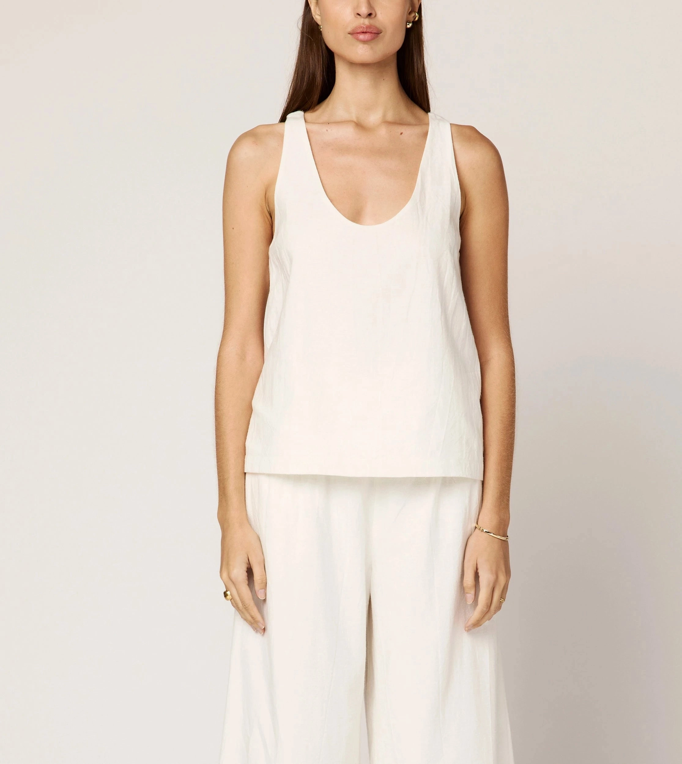 Ambesia Tank | Ivory Wear Resistant Edge Antibacterial