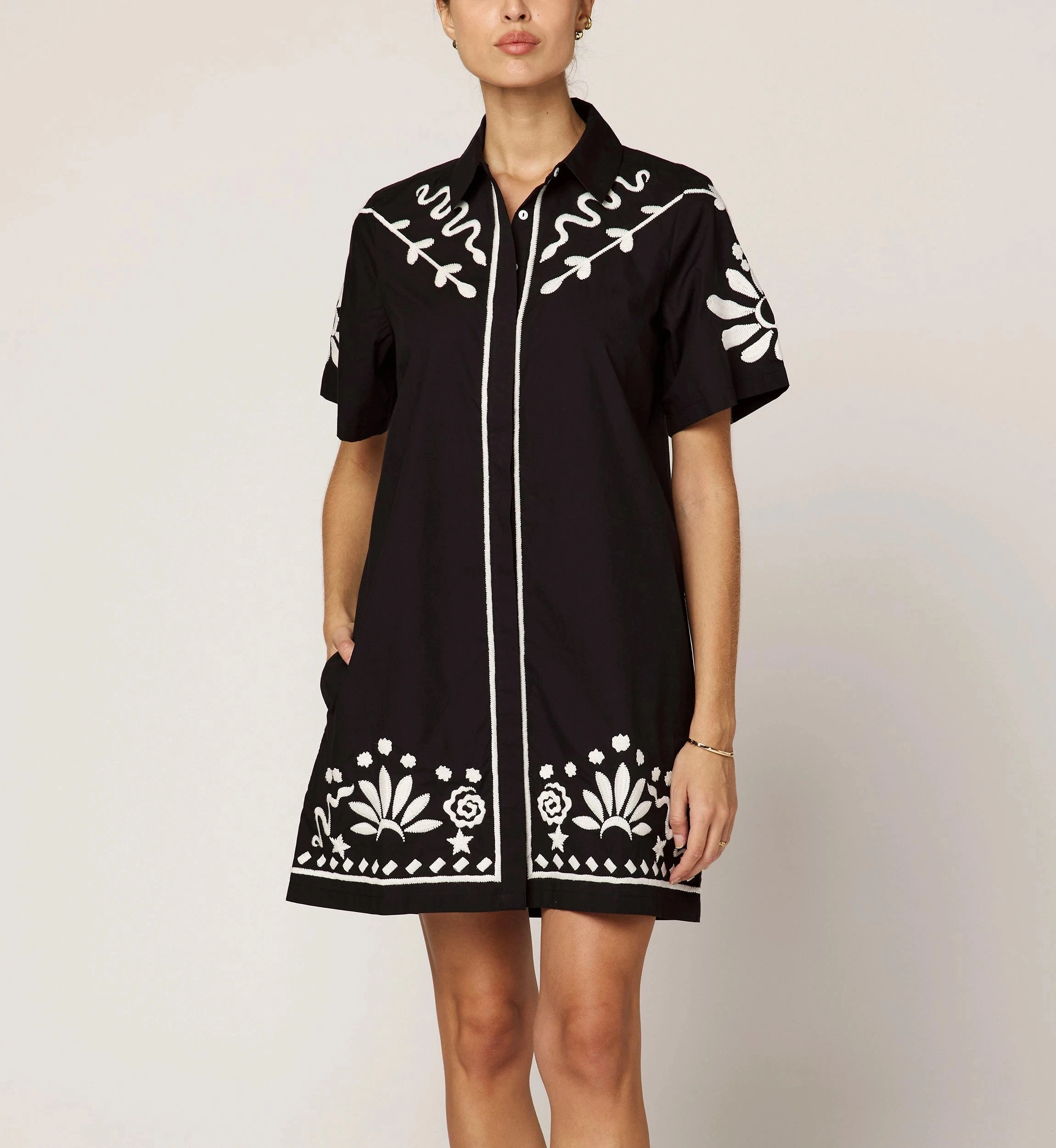 Riya Mini Dress | Black/Ivory BiasCutSilhouette Relax Flex