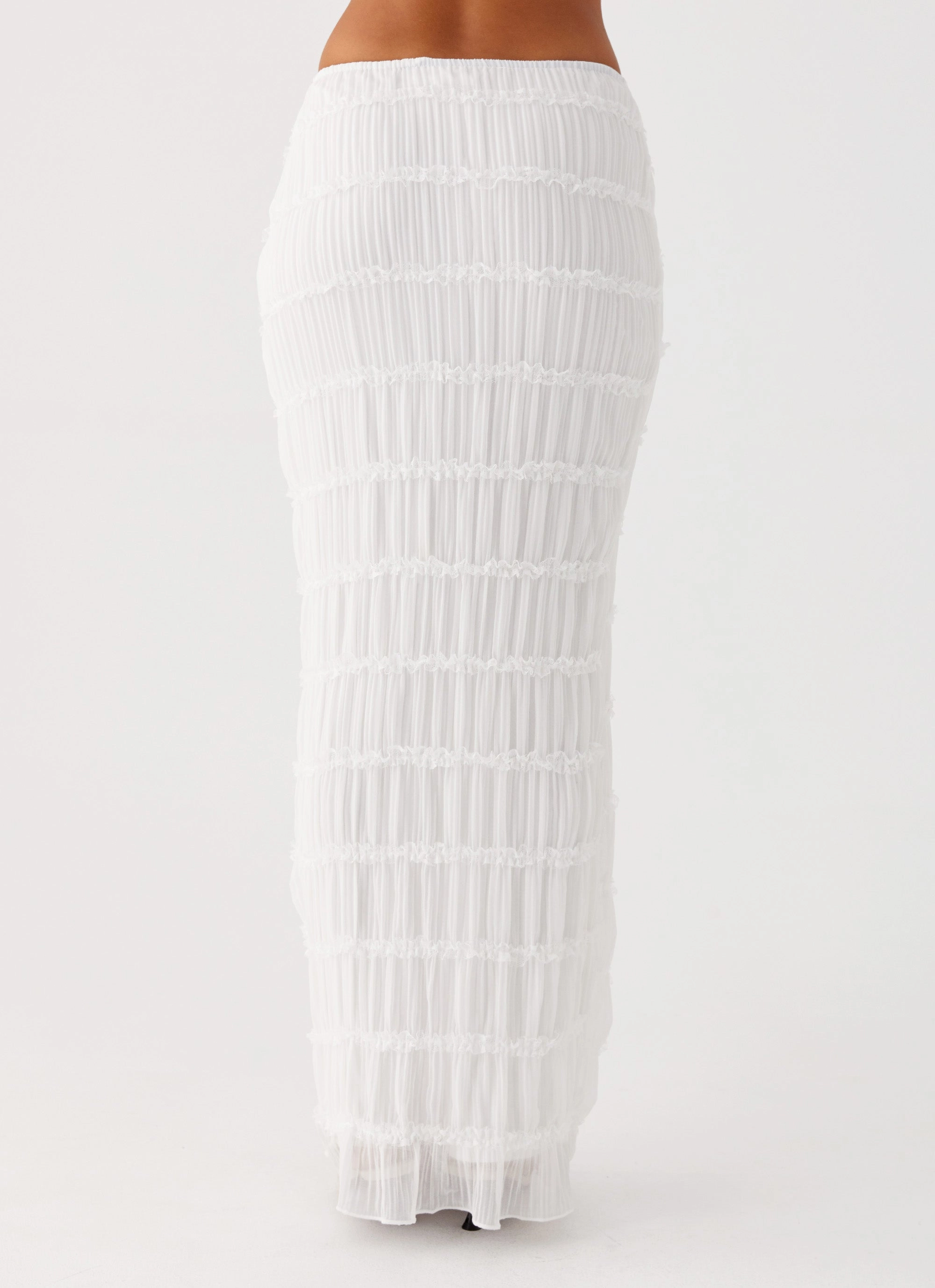 Daydreaming Low Rise Maxi Skirt - White Vibe Shot Street Vibe