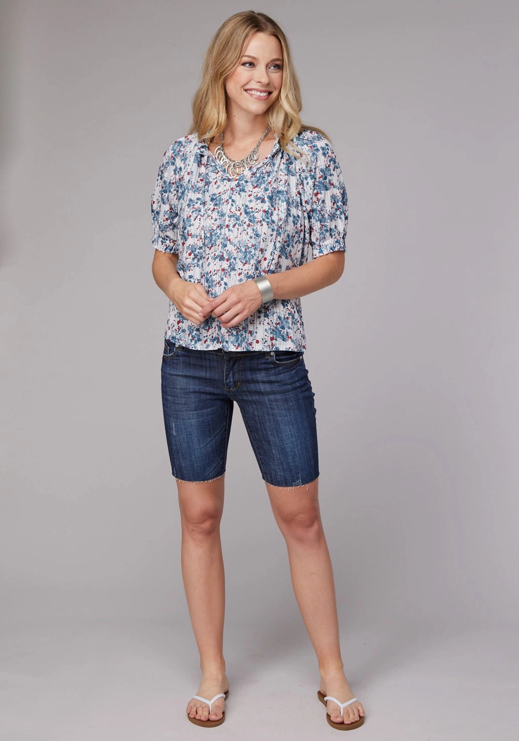 Wrinkle-Free Roper Womens 2074 Ditzy Floral White 100% Rayon S/S Blouse