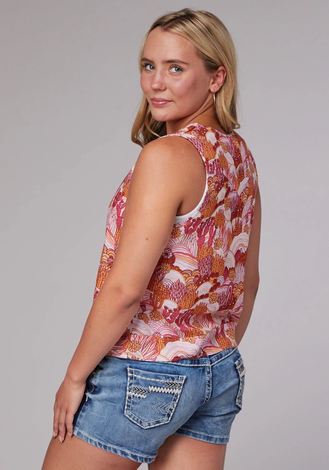 Roper Womens 2078 Groovy Cacti Pink 100% Rayon Vest Winter Fashion Convertible Style