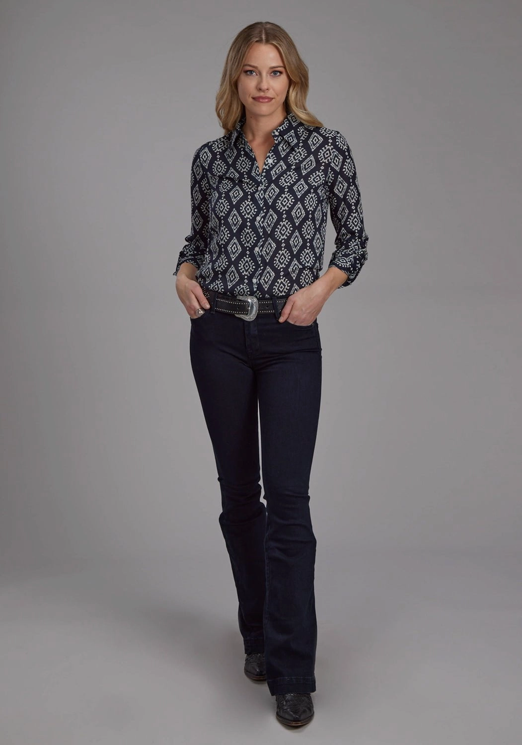 Weekend Vibes Roper Womens 2133 Ikat Black 100% Rayon Btn L/S Blouse