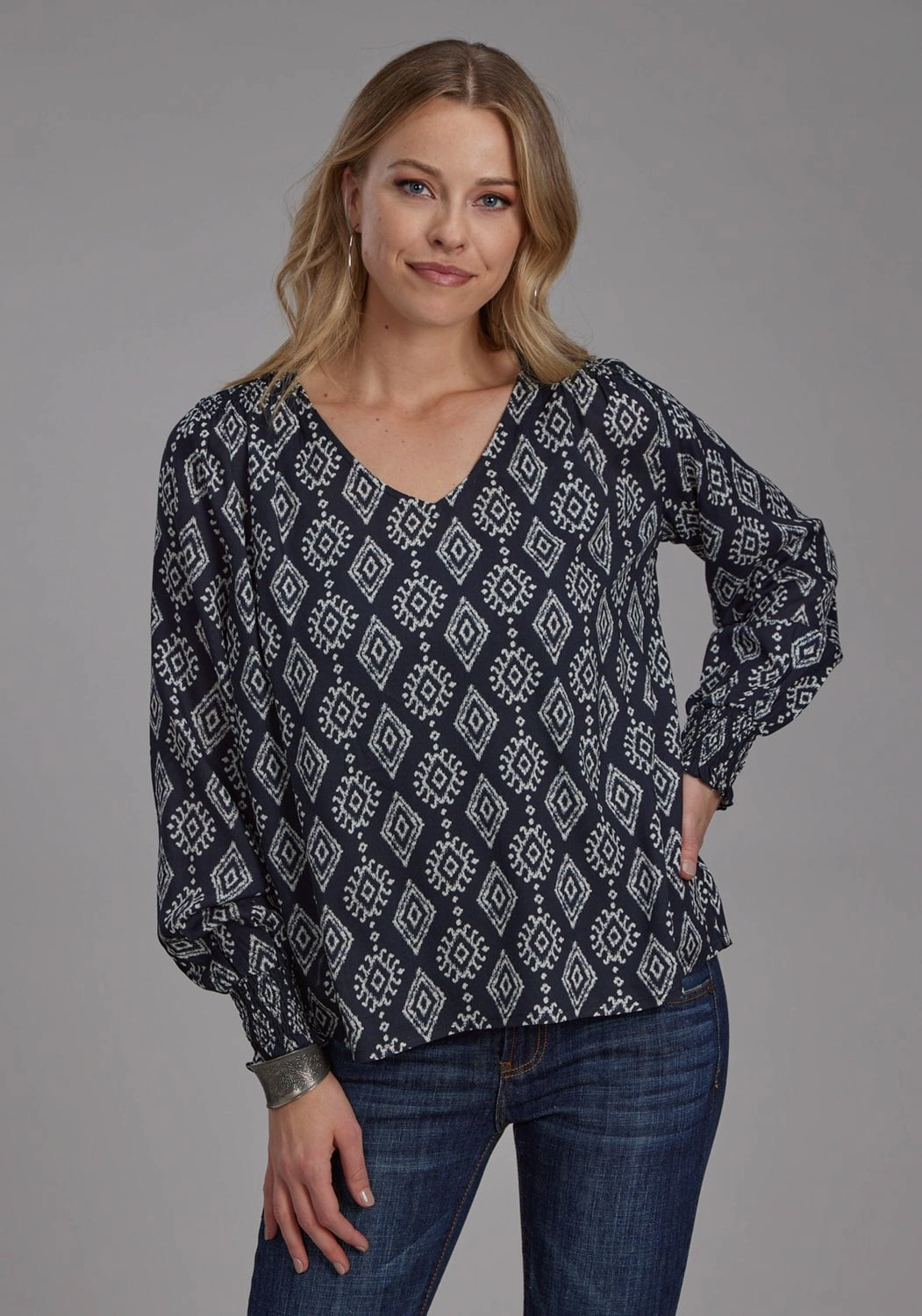 Work From Home Roper Womens 2133 Ikat Black 100% Rayon V-Neck L/S Blouse