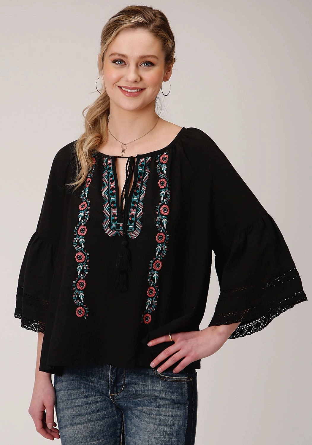 Roper Womens Black 100% Cotton Peasant 3/4 Sleeve Blouse Vibrant color High-Quality Craftsmanship
