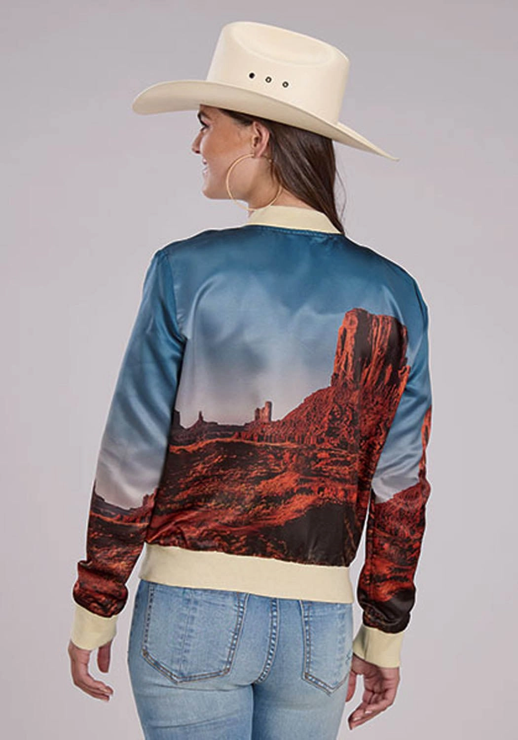 Noise Reducing Hardware Roper Womens Desert View Multi 100% Polyester Satin Athletic Shell Jacket