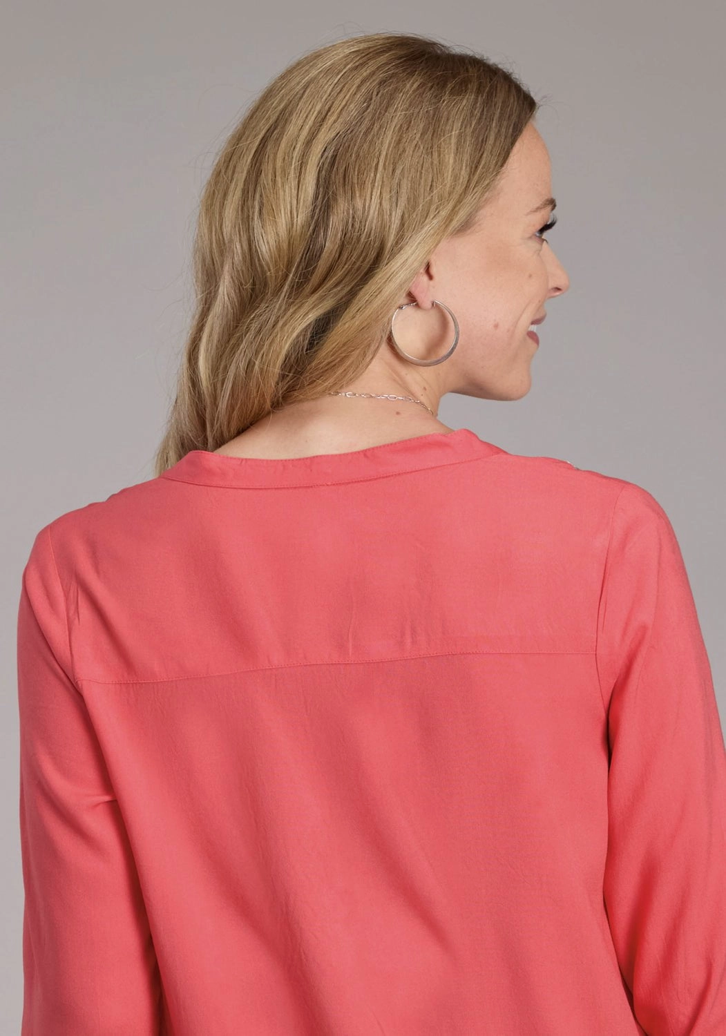 Smart Look Twill Weave Roper Womens Floral Split V Placket Pink 100% Rayon L/S Tunic