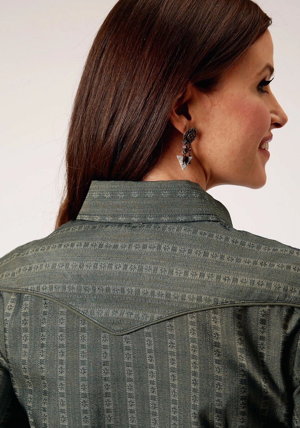 Roper Womens Floral Tone on Tone Grey Poly/Cotton L/S Shirt Wrinkle Resistant Material