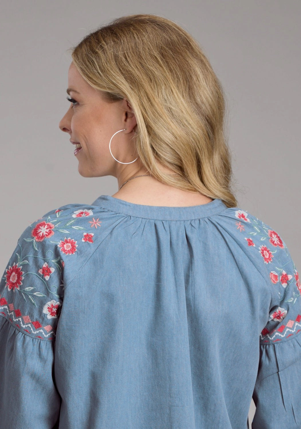 Reinforced Collar Roper Womens Pretty V-Neck Peasant Blue 100% Cotton L/S Blouse