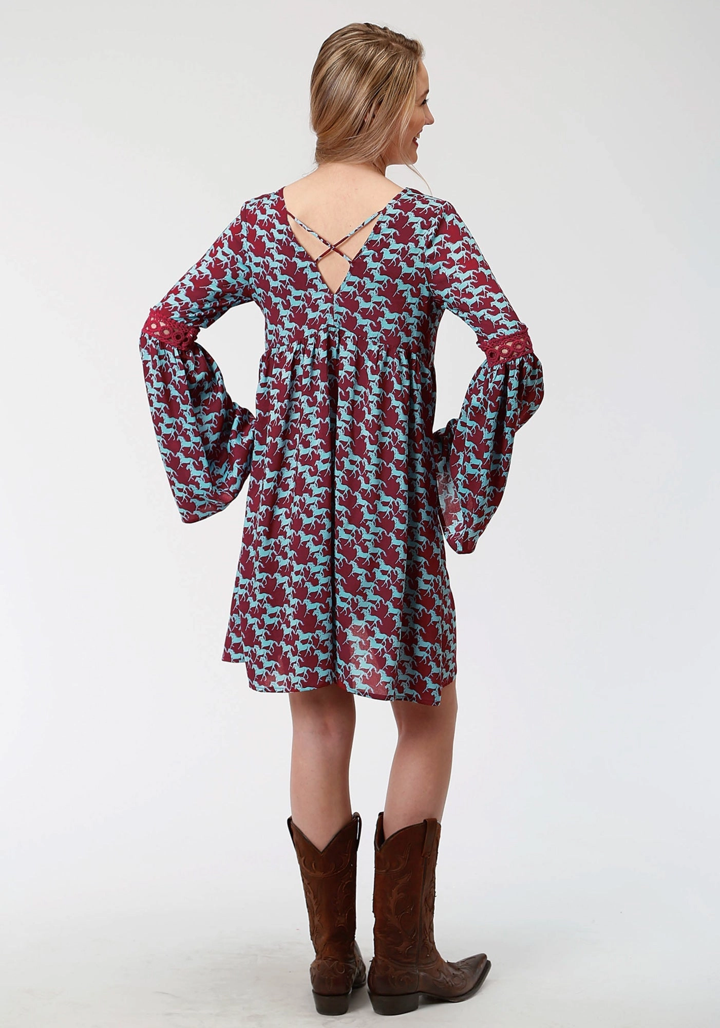 City Essential Roper Womens Red Rayon/Nylon Stampede Print L/S Dress