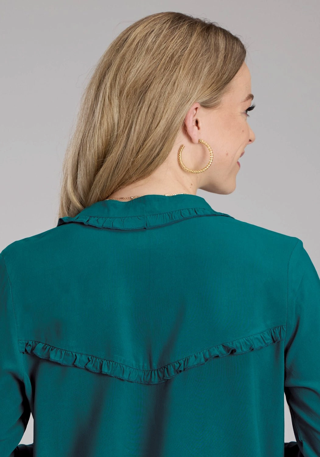 Plus Size Fit Casual Friday Roper Womens Ruffle Trim Challis Teal 100% Rayon L/S Blouse