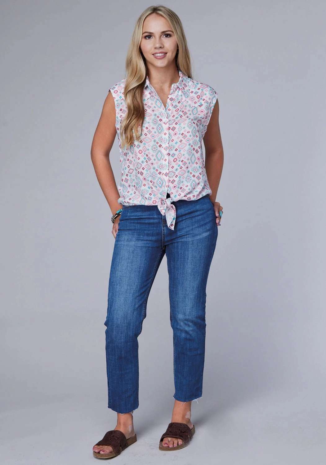 Non Iron Graduation Attire Roper Womens Scattered Aztec Multi-Color 100% Rayon S/L Blouse