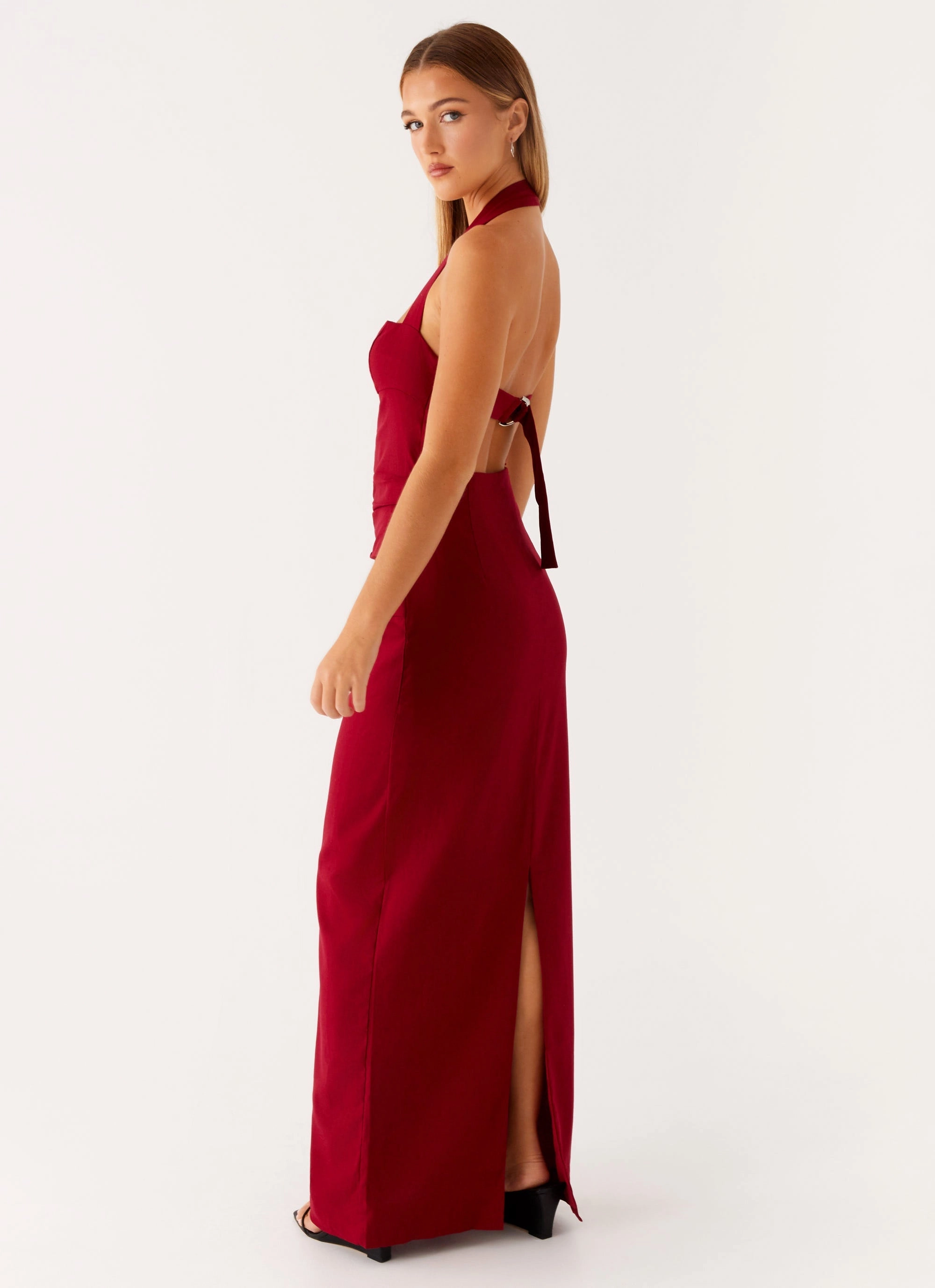 Soft Appearance Rumour Has it Maxi Dress - Red
