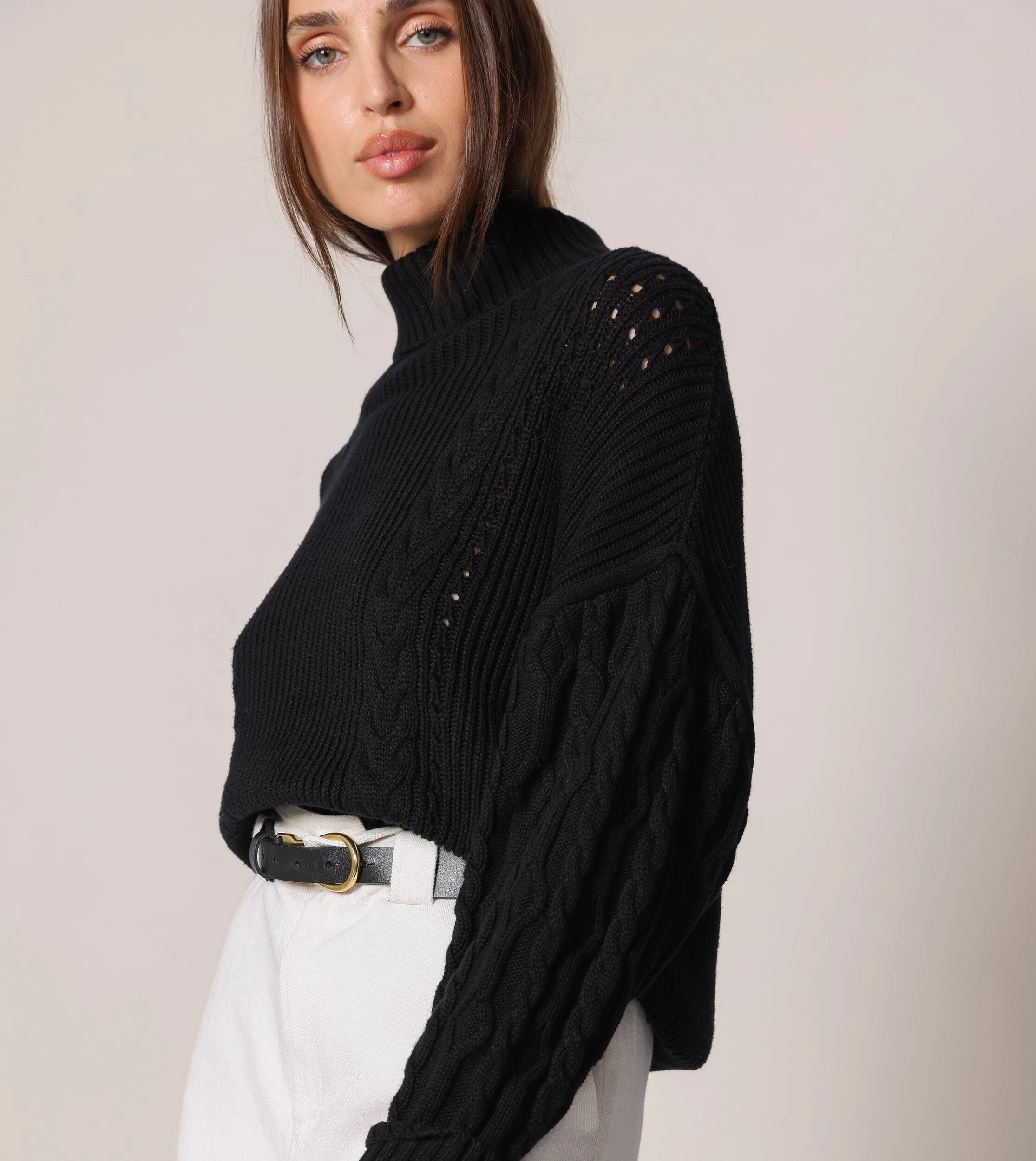 Travel Wear Serah Sweater | Black