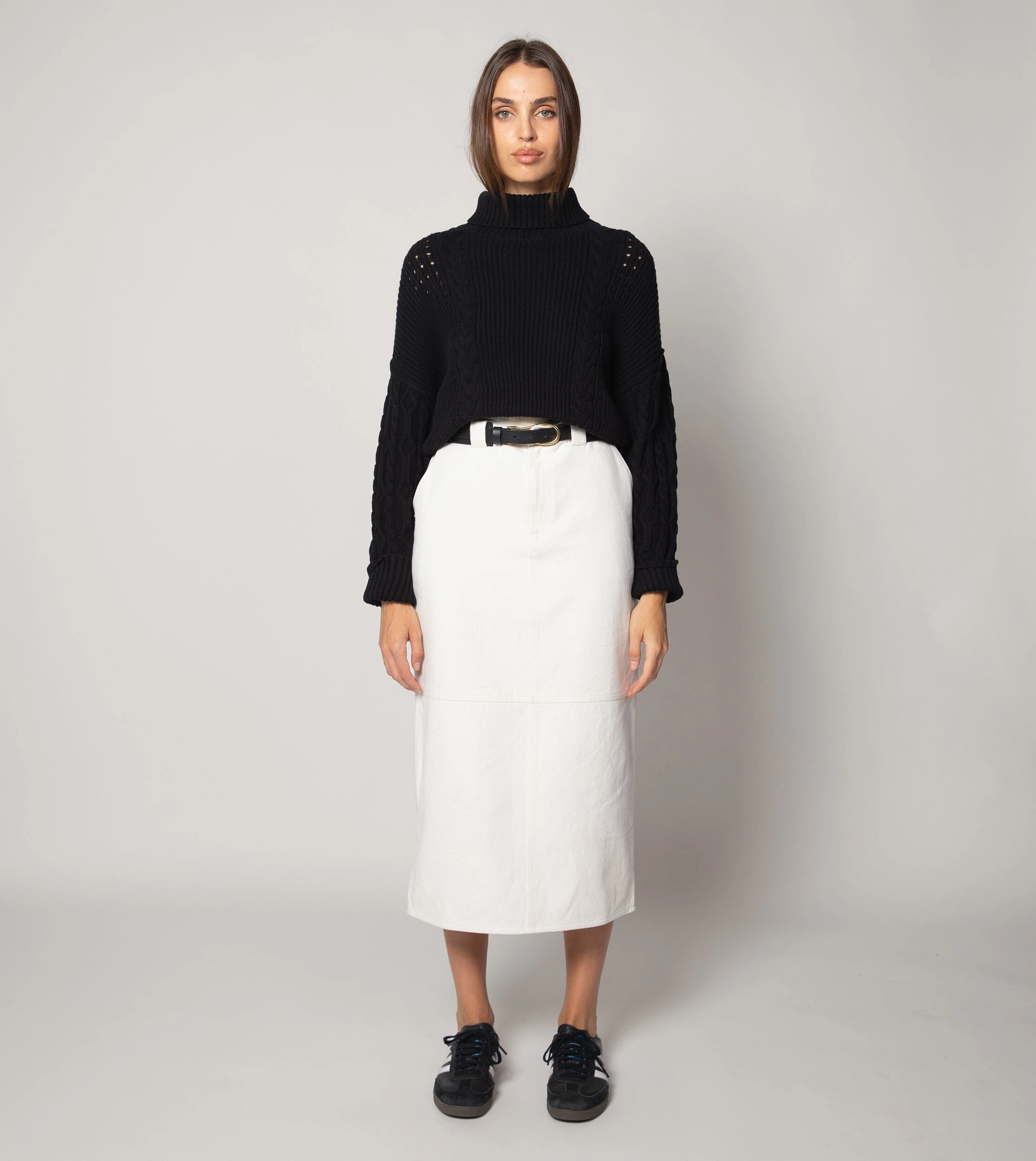 Bold Design Serah Sweater | Black