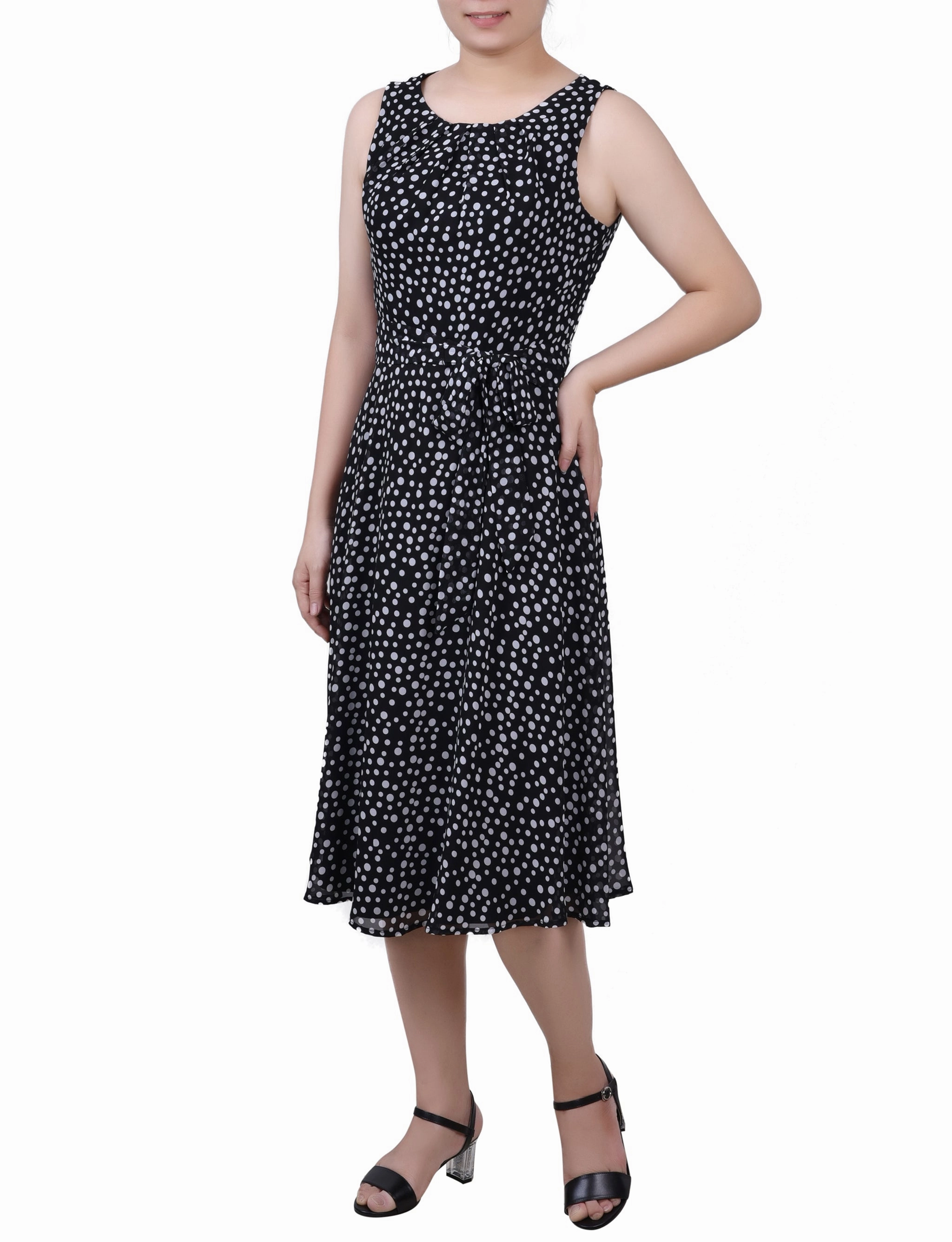 Sleeveless Chiffon Belted Dress Comfortable and breathable Mood Look