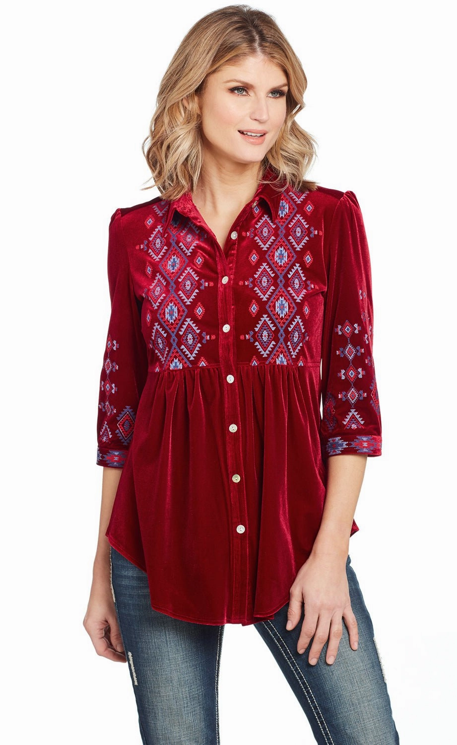 Flatlock stitching Cowgirl Up Womens Red Polyester Geometric Blouse S/S
