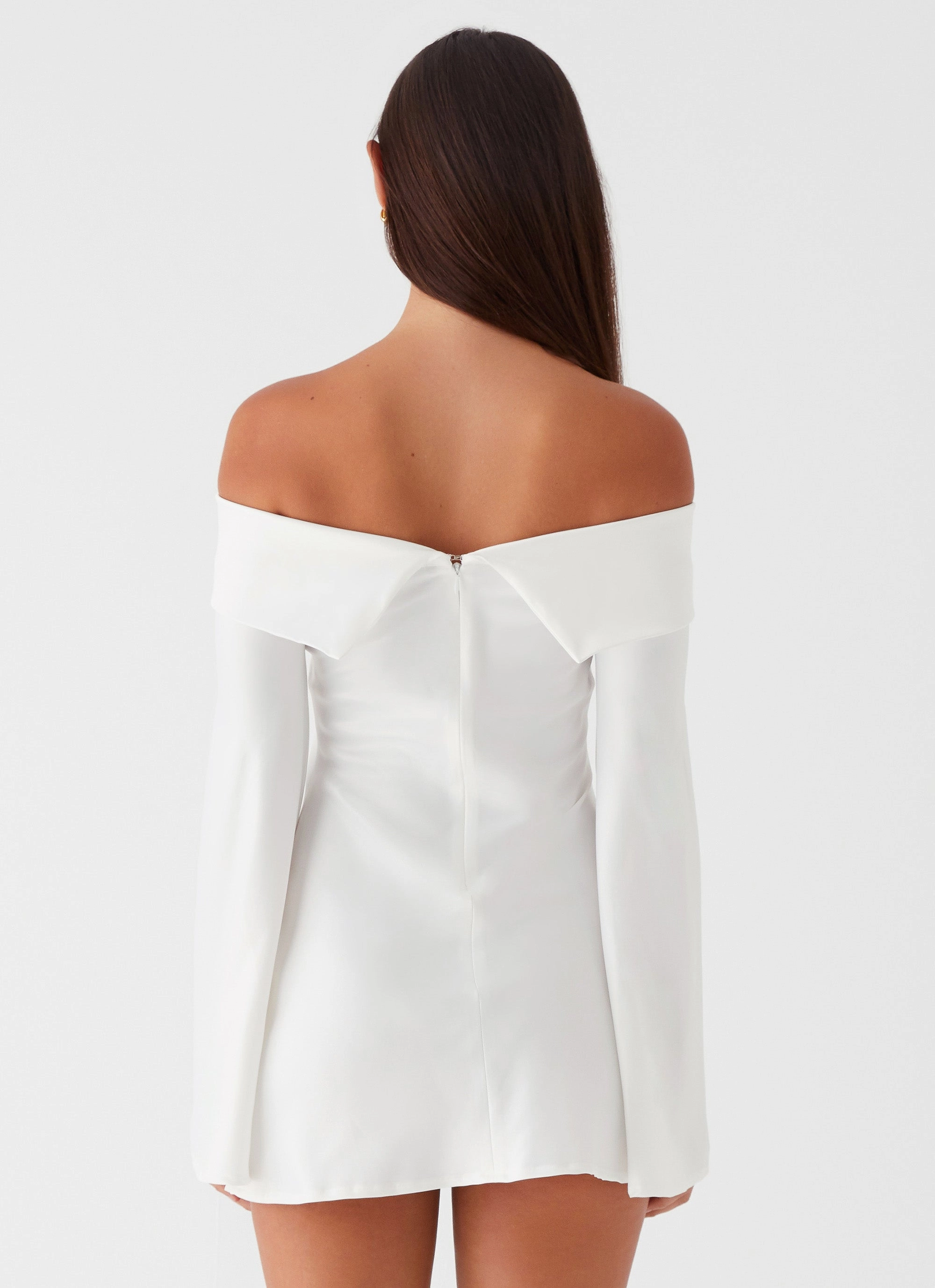 Lumina Long Sleeve Mini Dress - White Chic Wear Modern Motion