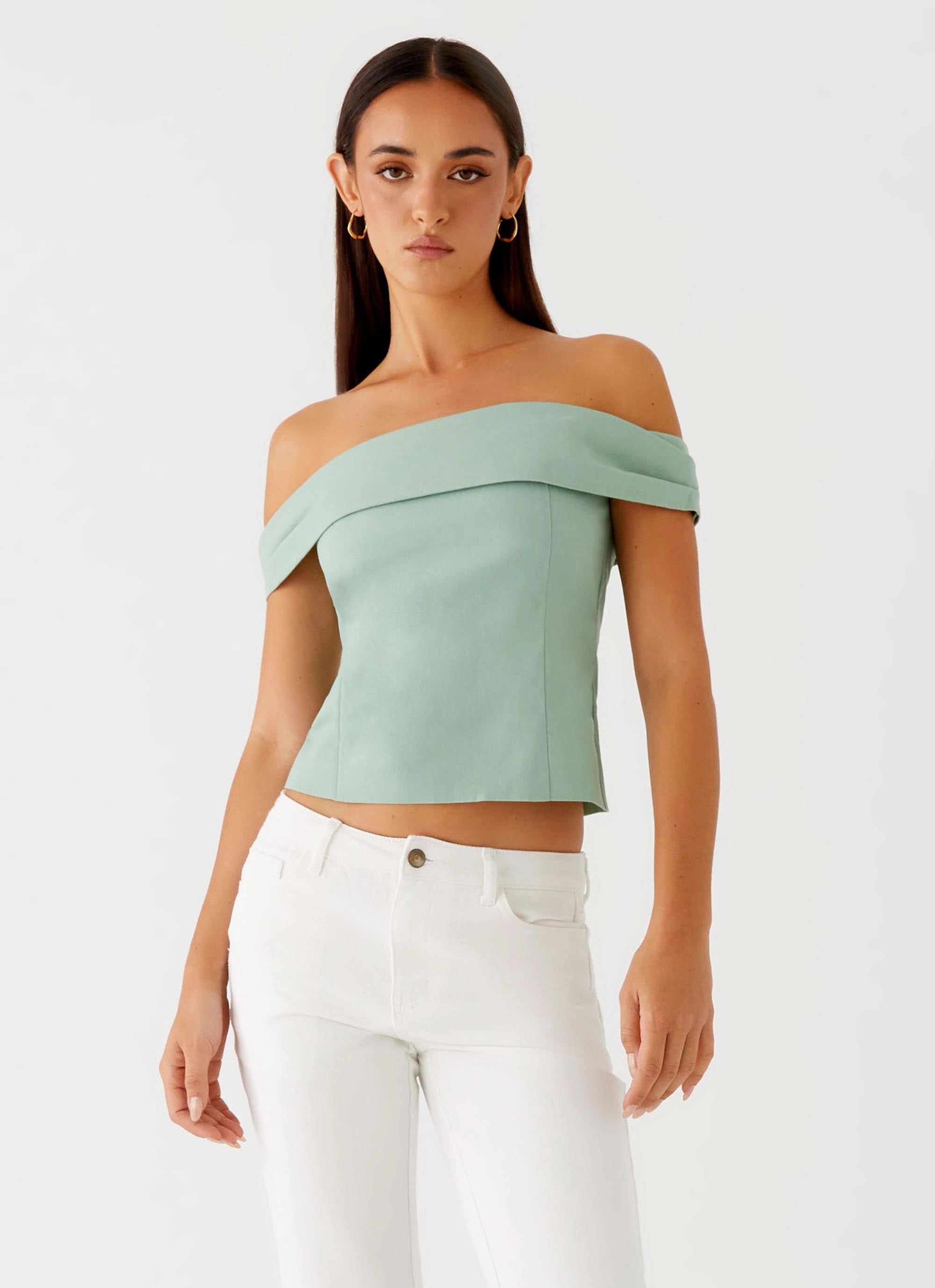 Jairo Linen Top - Sage Reinforced Shoulder Elegant Cut