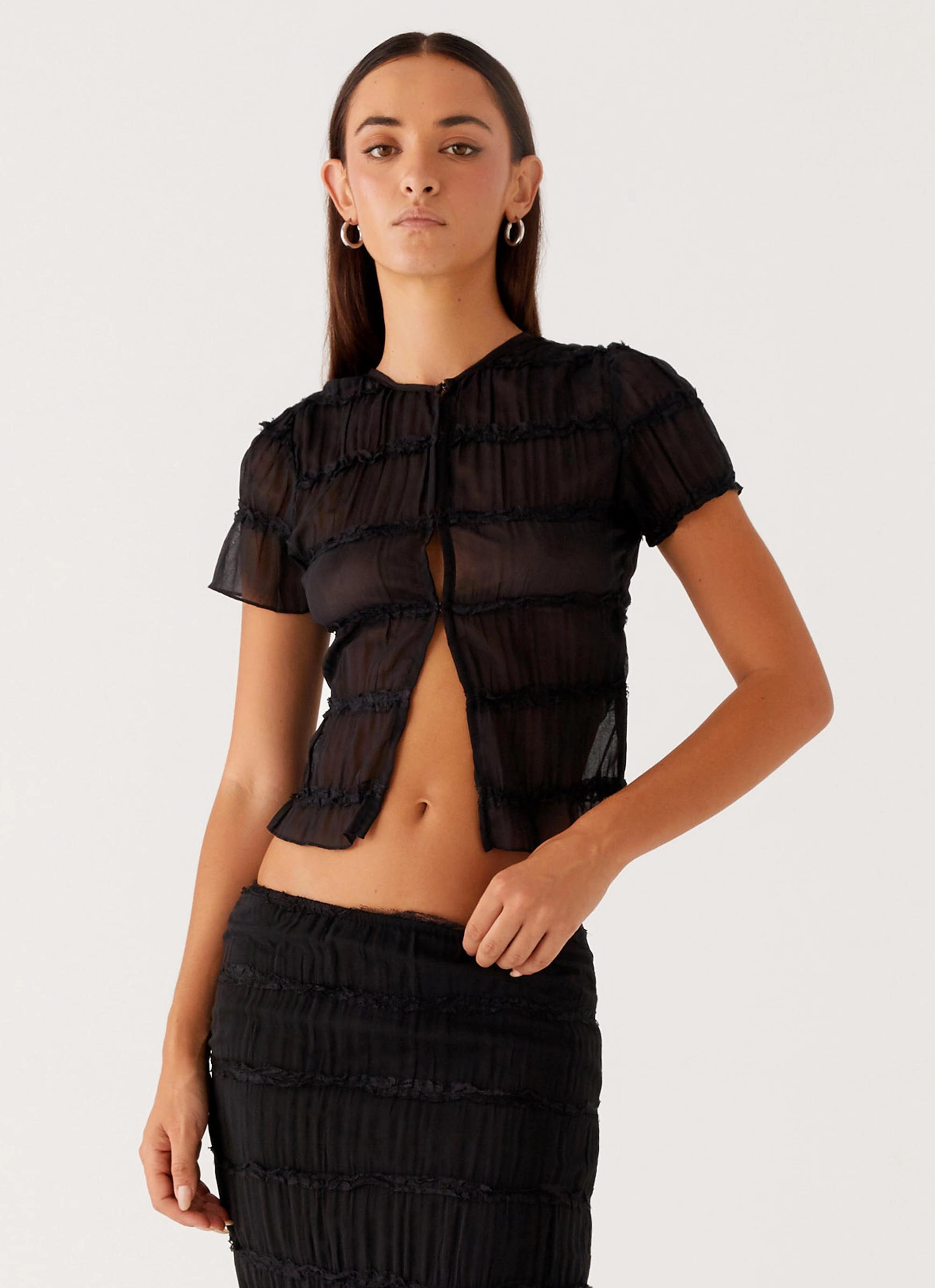 Daydreaming Top - Black StretchFit Weighted Hem Design