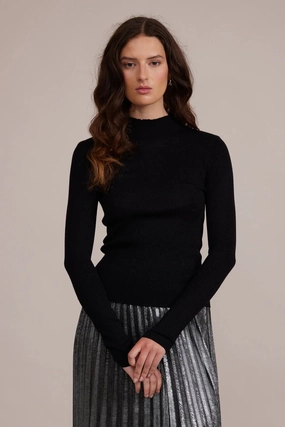 Contrast Stitching HighCollar Design Susanna Mockneck Top