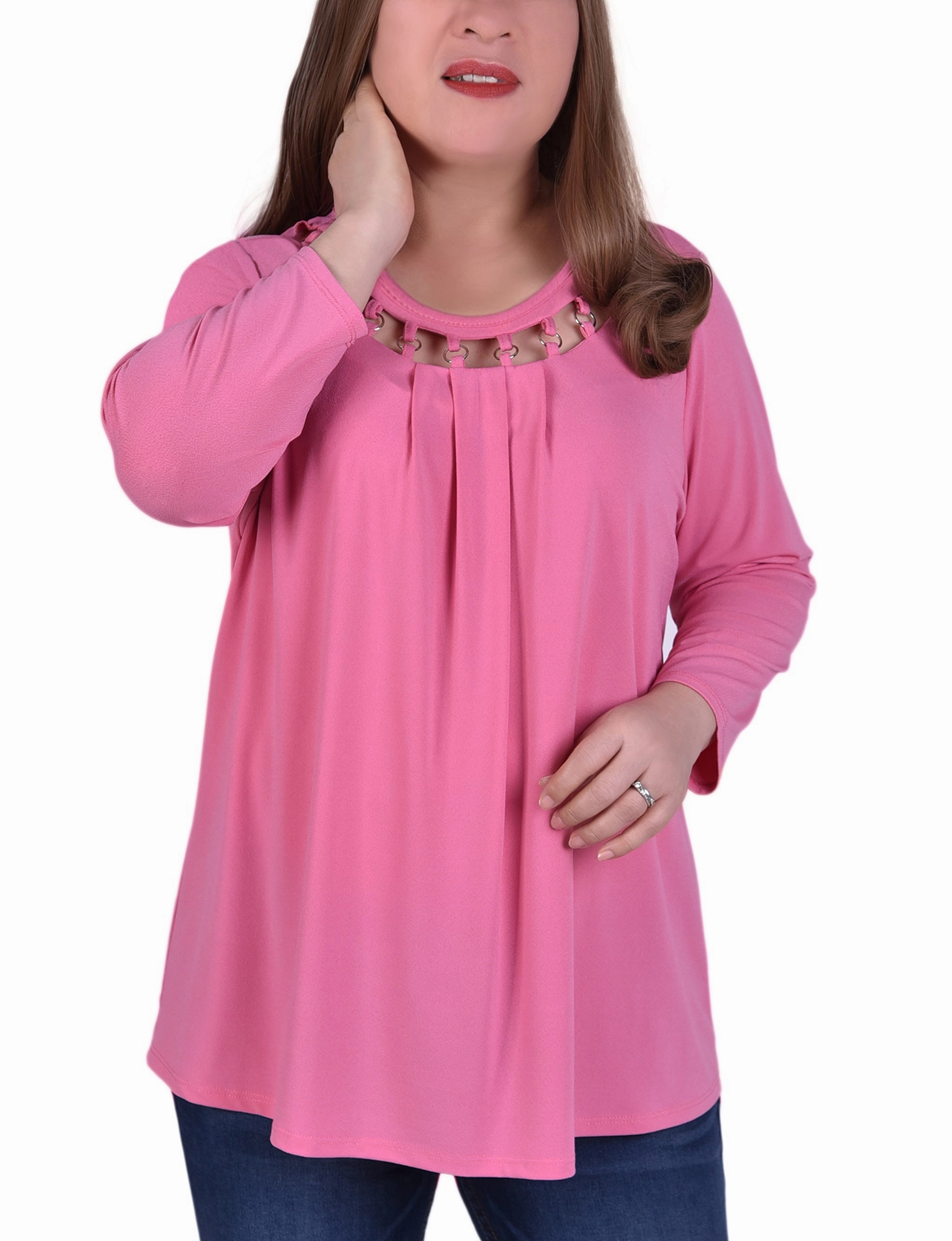 Relaxed Style Wear Plus Size 3/4 Sleeve Top With Cutout Ringed Neckline