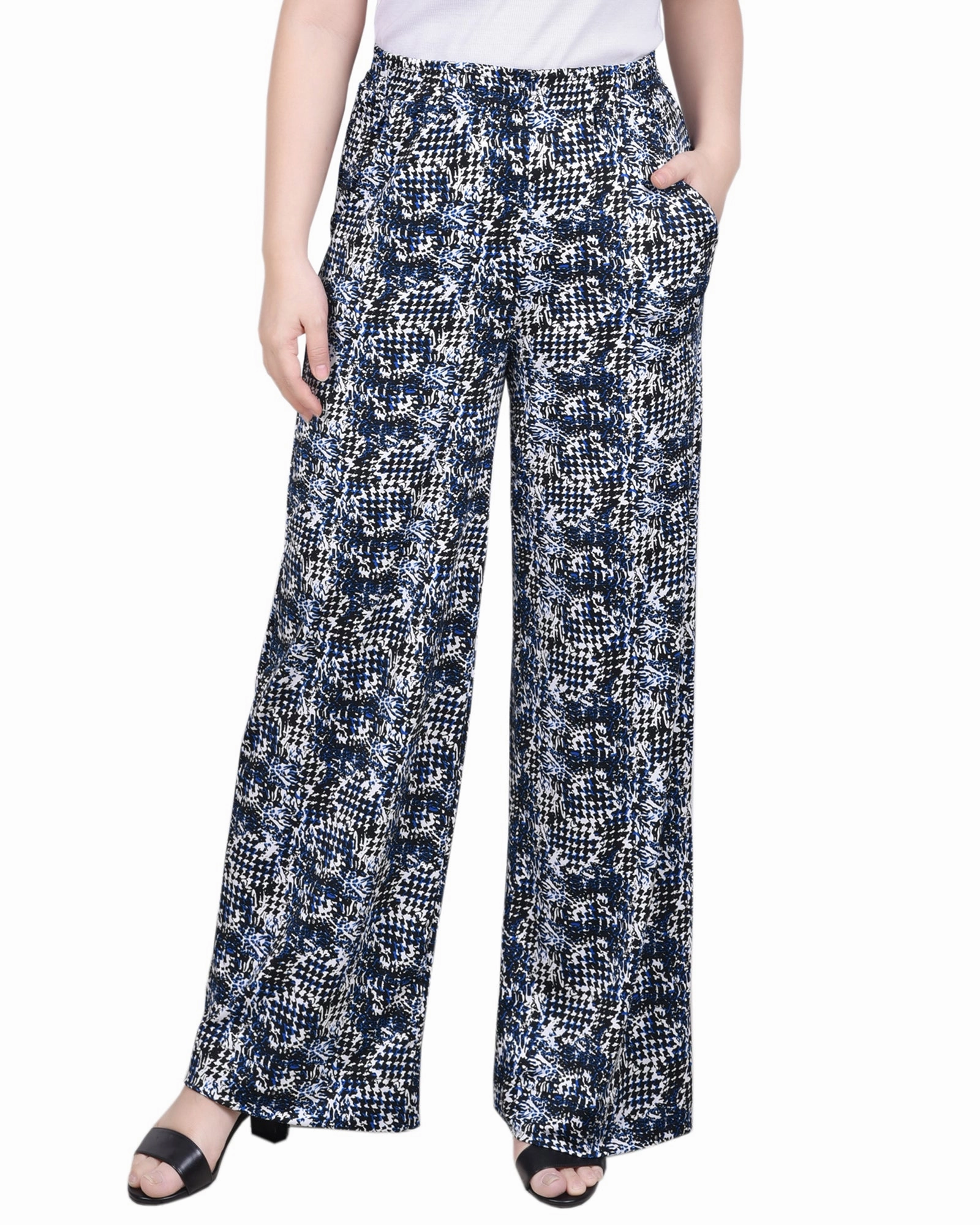 Petite Wide Leg Pull On Pant NonRestrictiveCut Comfortable Style