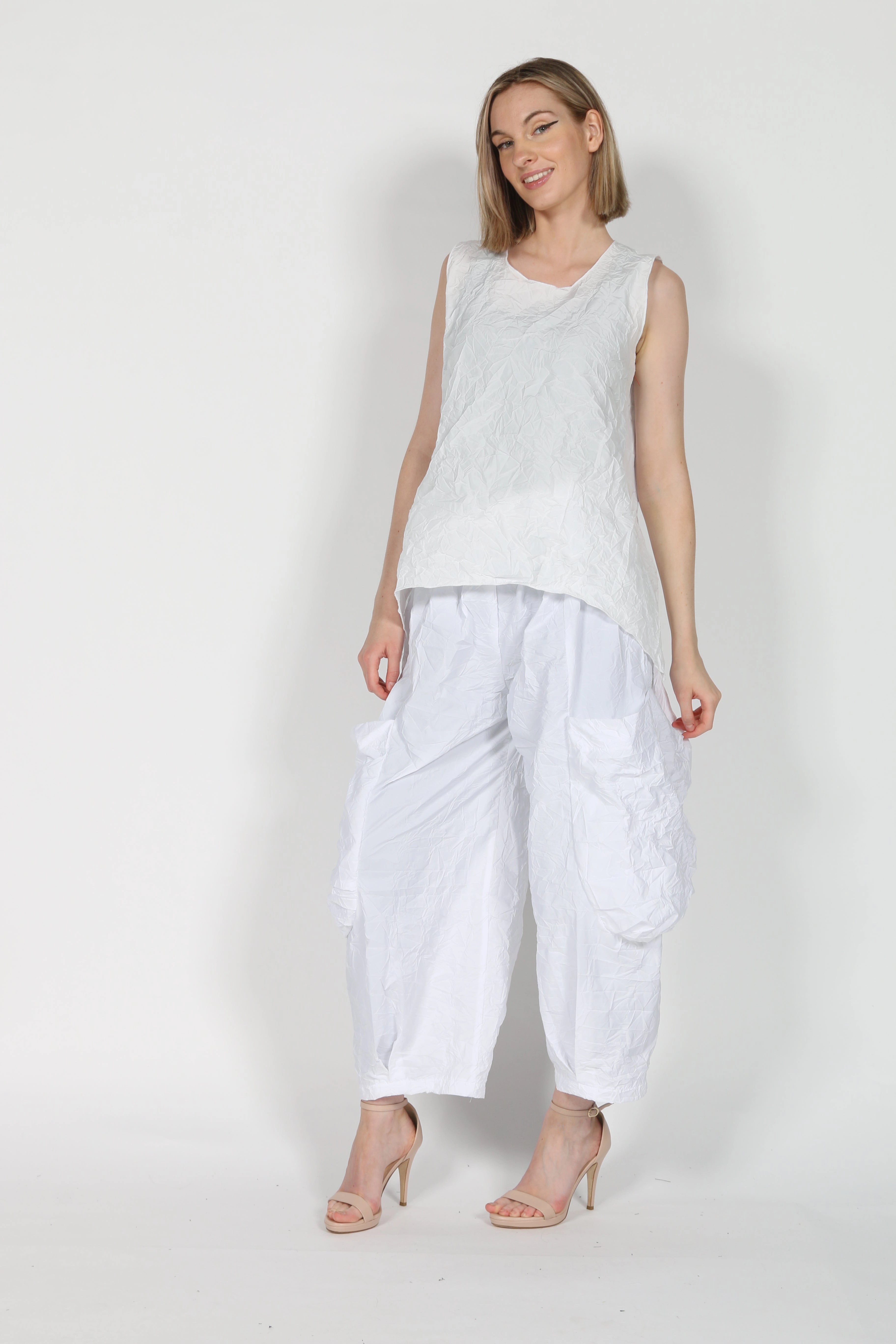 Lip202 Seasonless wear TearResistantMaterial