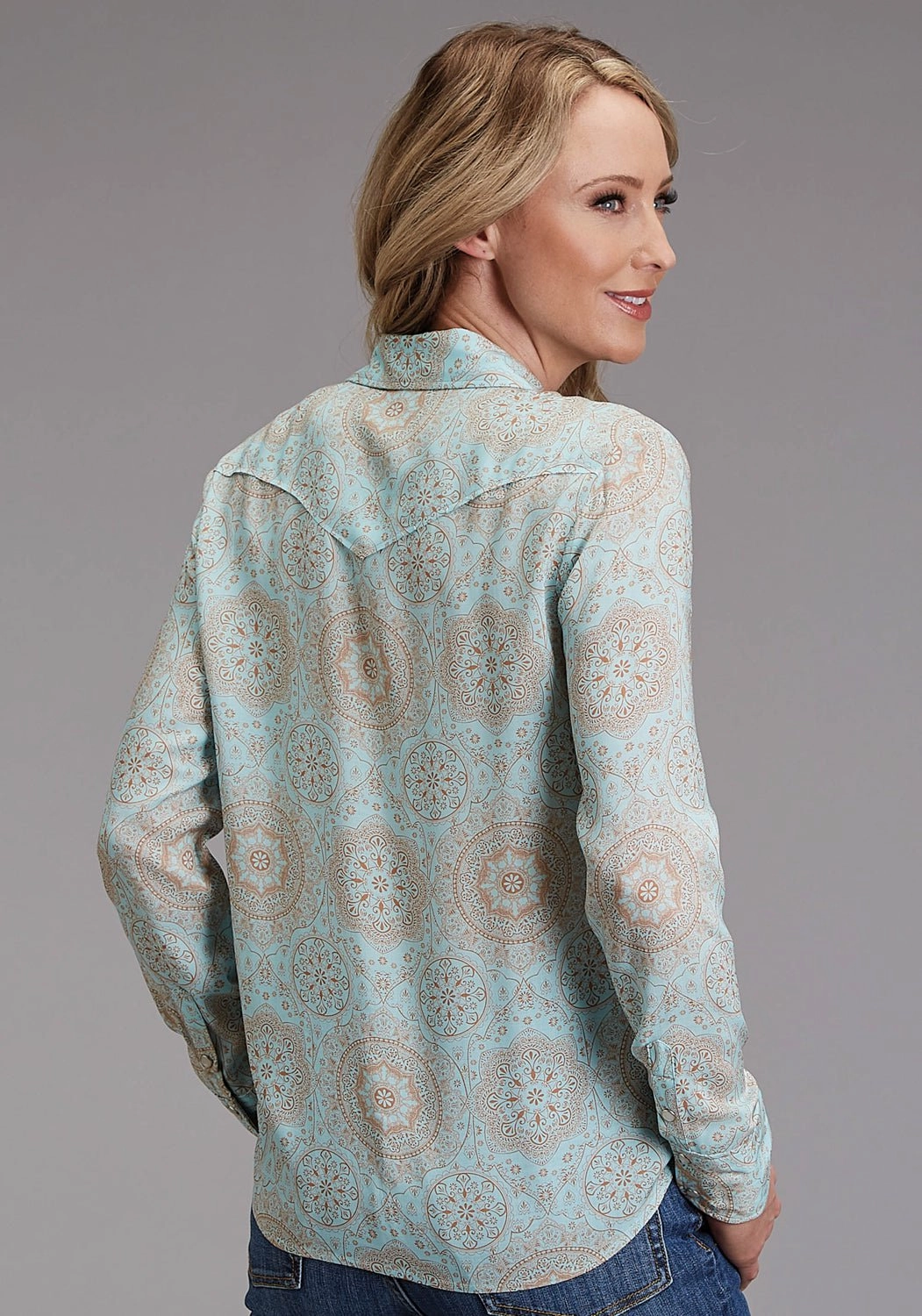 Relaxed Comfort Camouflage Print Stetson Womens 1986 Mandala Print Aqua 100% Rayon L/S Shirt