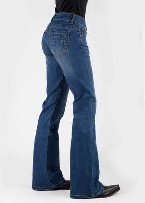 Modern Couple Look Stetson Womens 816 Fit Classic Bootcut Dark Blue Wash Cotton Blend Jeans