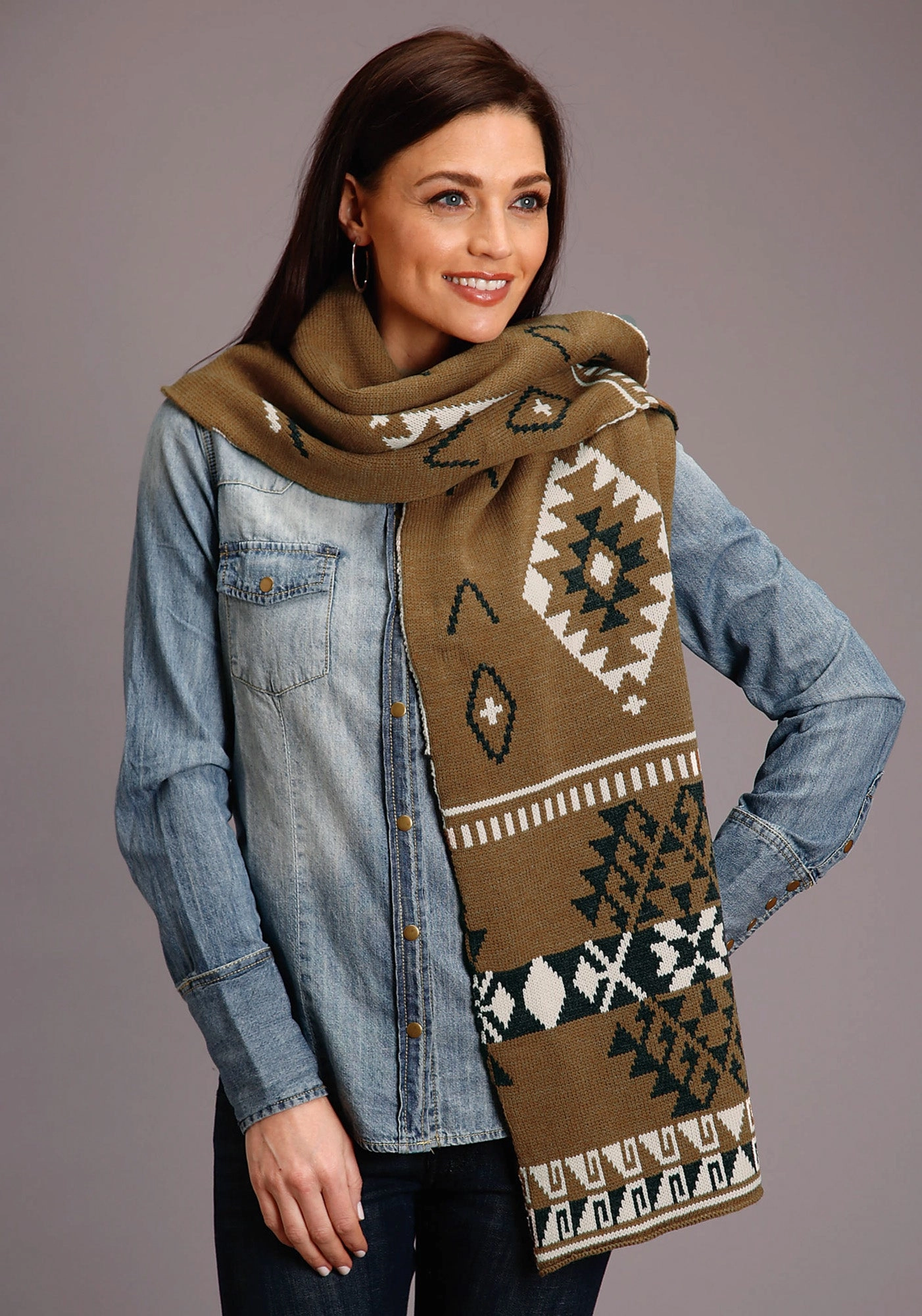 Simple Look Light Cover Stetson Womens Gold Multi Polyester Aztec Design Scarf