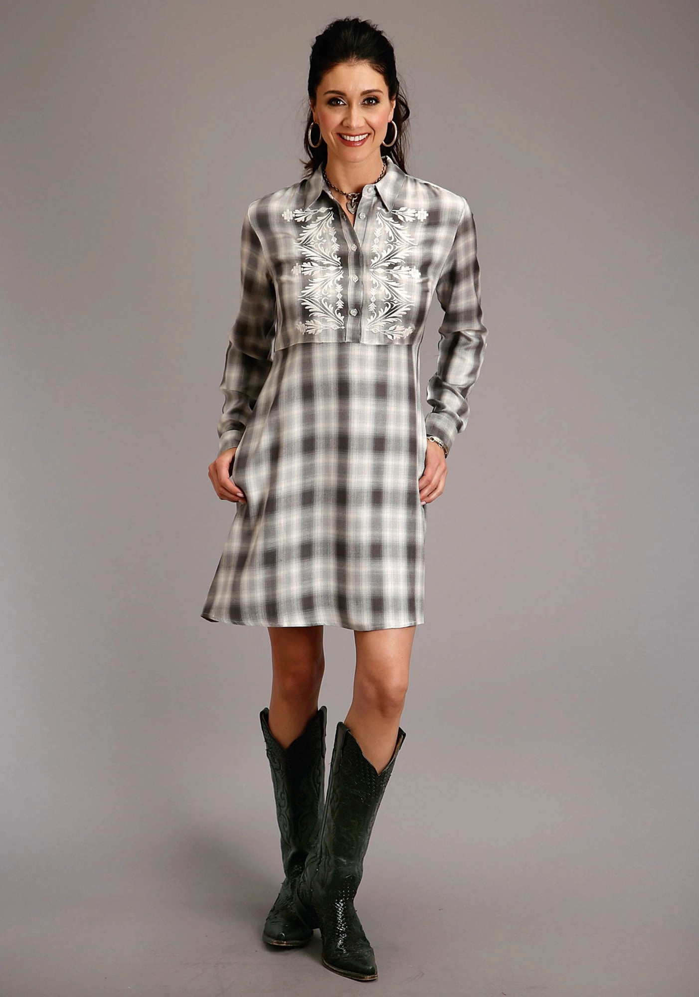 Breathable Feel Stetson Womens Smokey Grey Rayon/Nylon Ombre Plaid L/S Dress