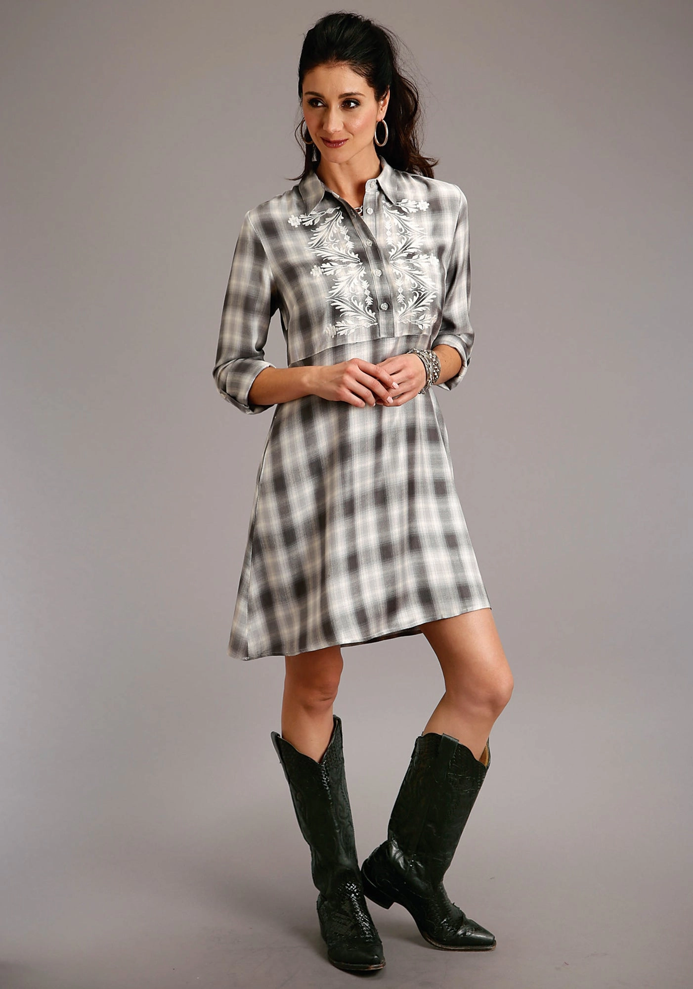 Crisp Texture Neat Look Stetson Womens Smokey Grey Rayon/Nylon Ombre Plaid L/S Dress