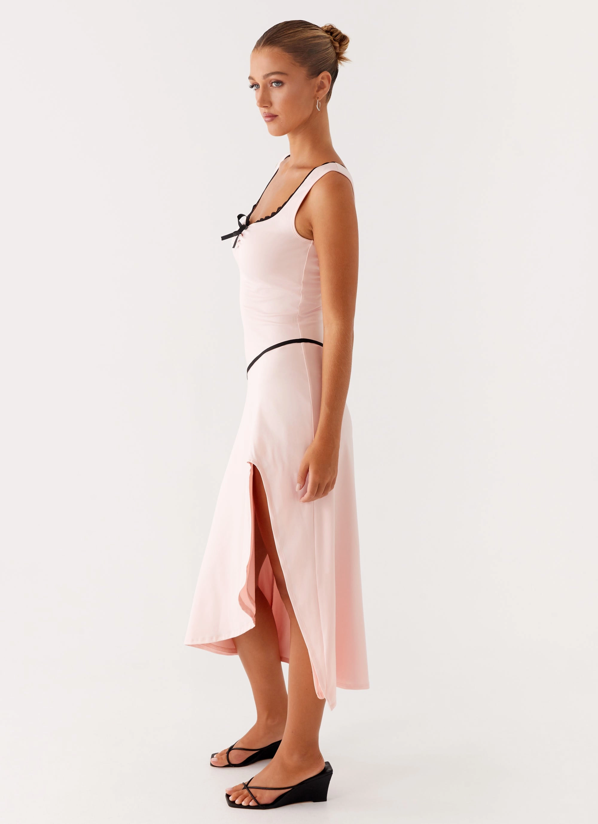 Balanced Texture Darlene Midi Dress - Pink
