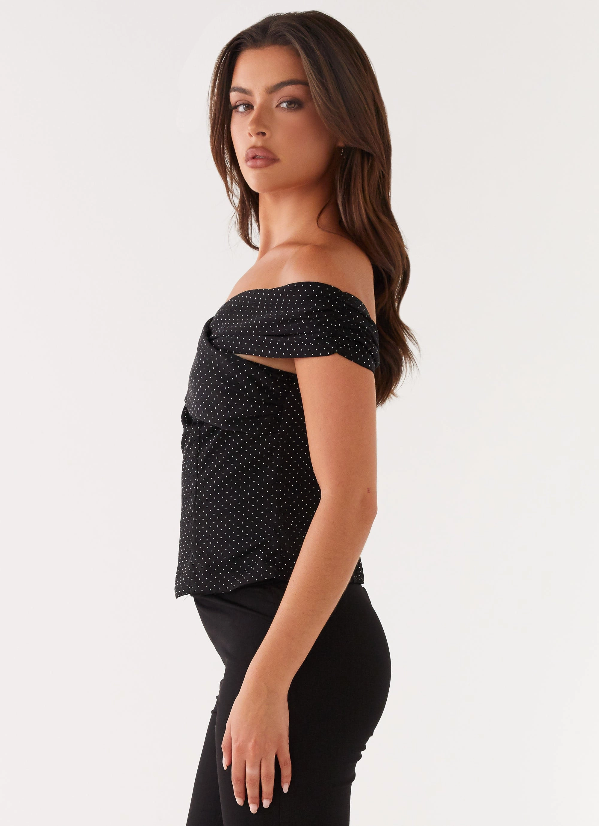Low Profile Zipper Tamera Top - Black Polka Dot