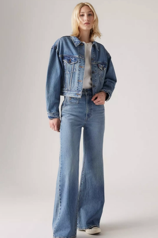 Levi's Ribcage Bell Women's Jeans Comfortable Fit Look