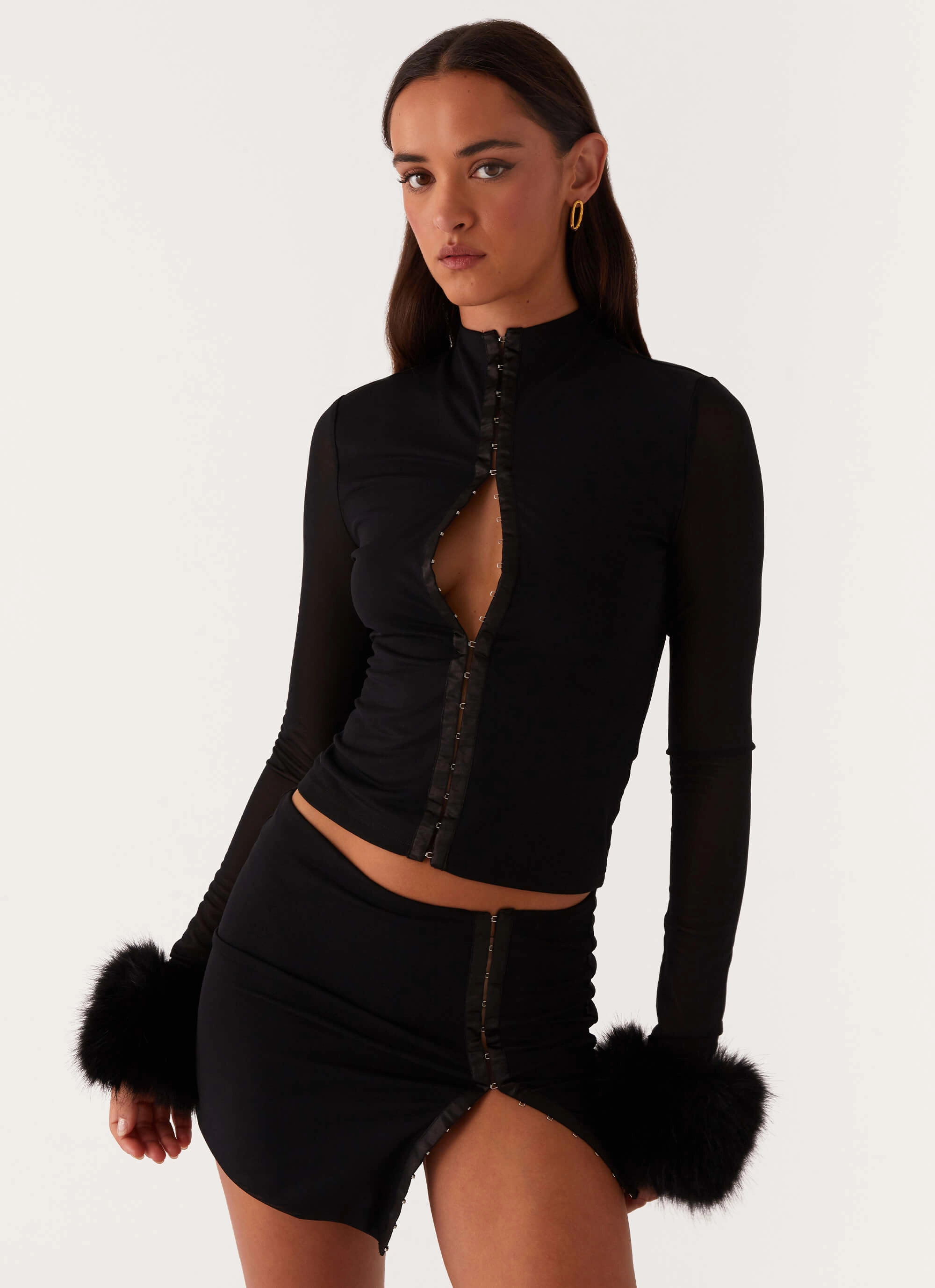Tayanna Fur Trim Long Sleeve Top - Black ReinforcedArmholes Modern Look
