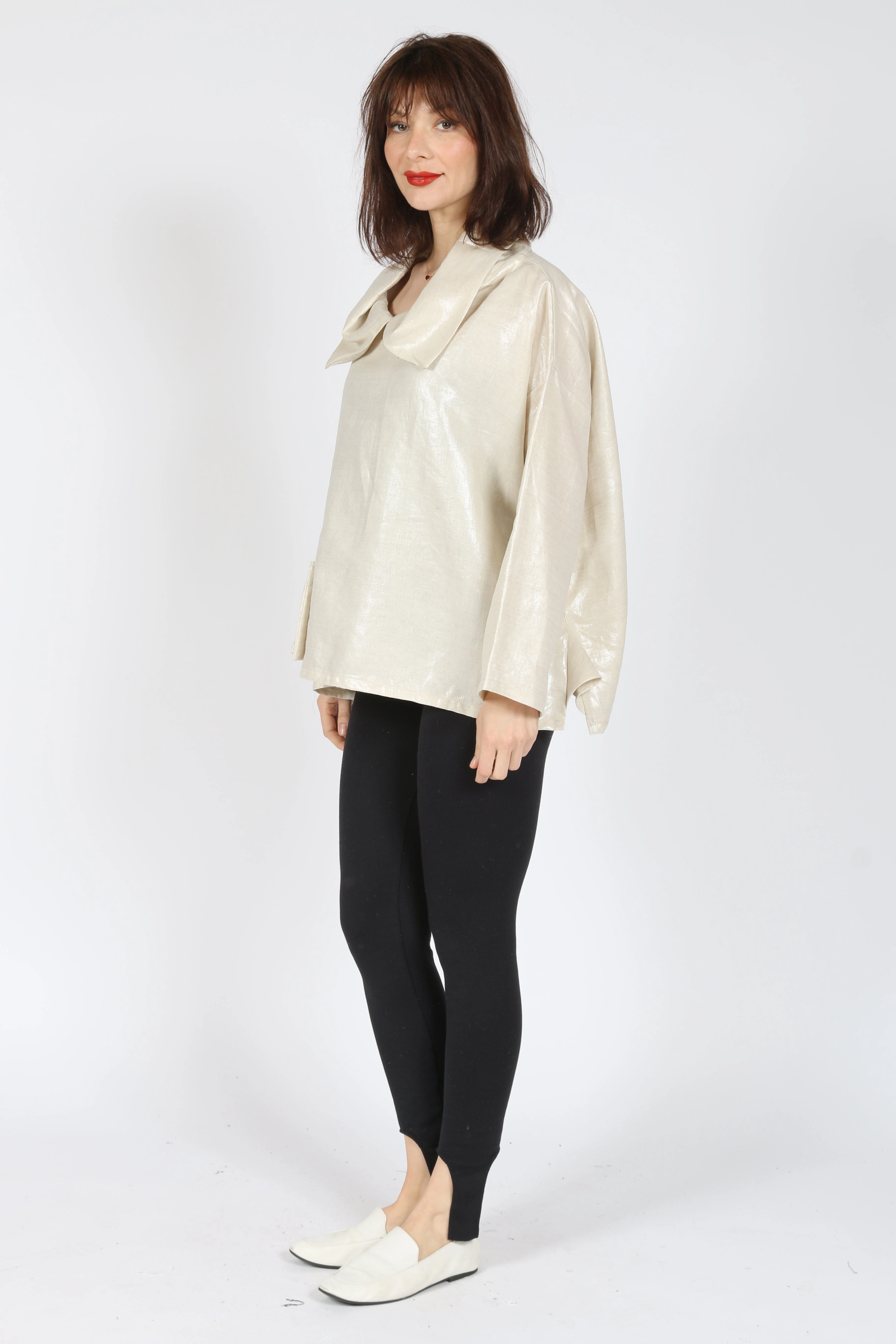 MultiPocket Design Ventilated Side Panels Lit117 top